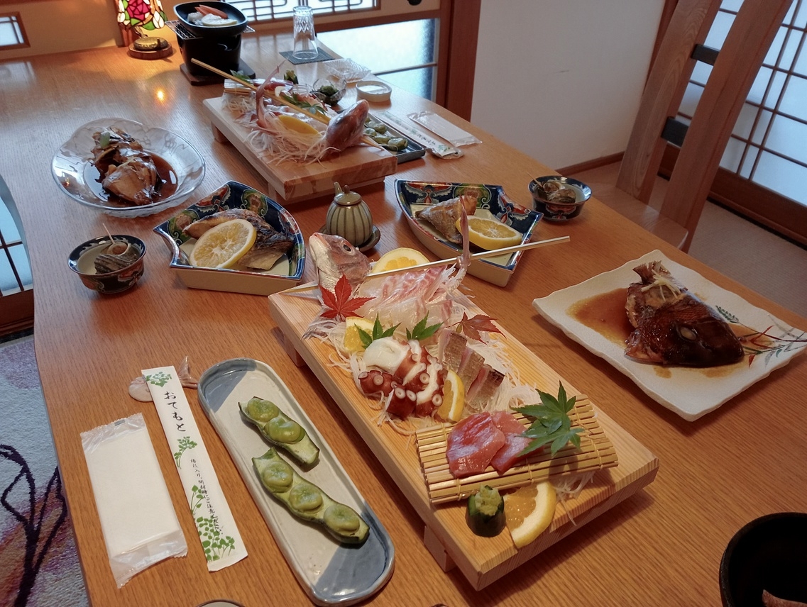  6月限定島めし(二食付き)一日一組様貸し切りプラン