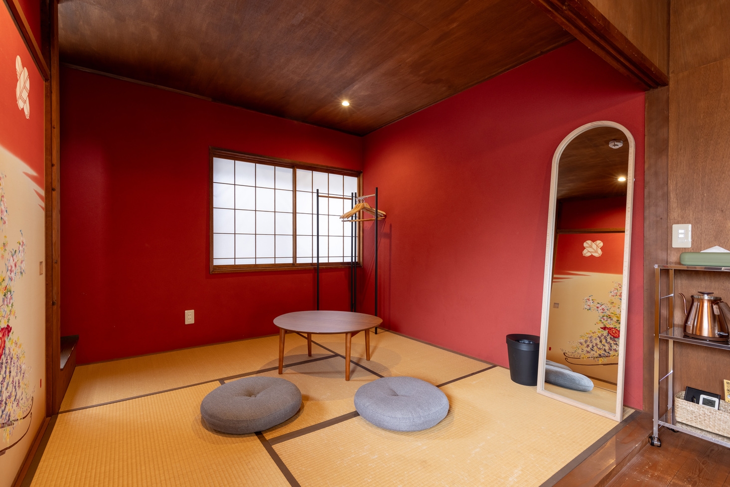 【基本プラン】加賀友禅を建築に取り入れた町家・定員2〜4名・Yuzen旅音