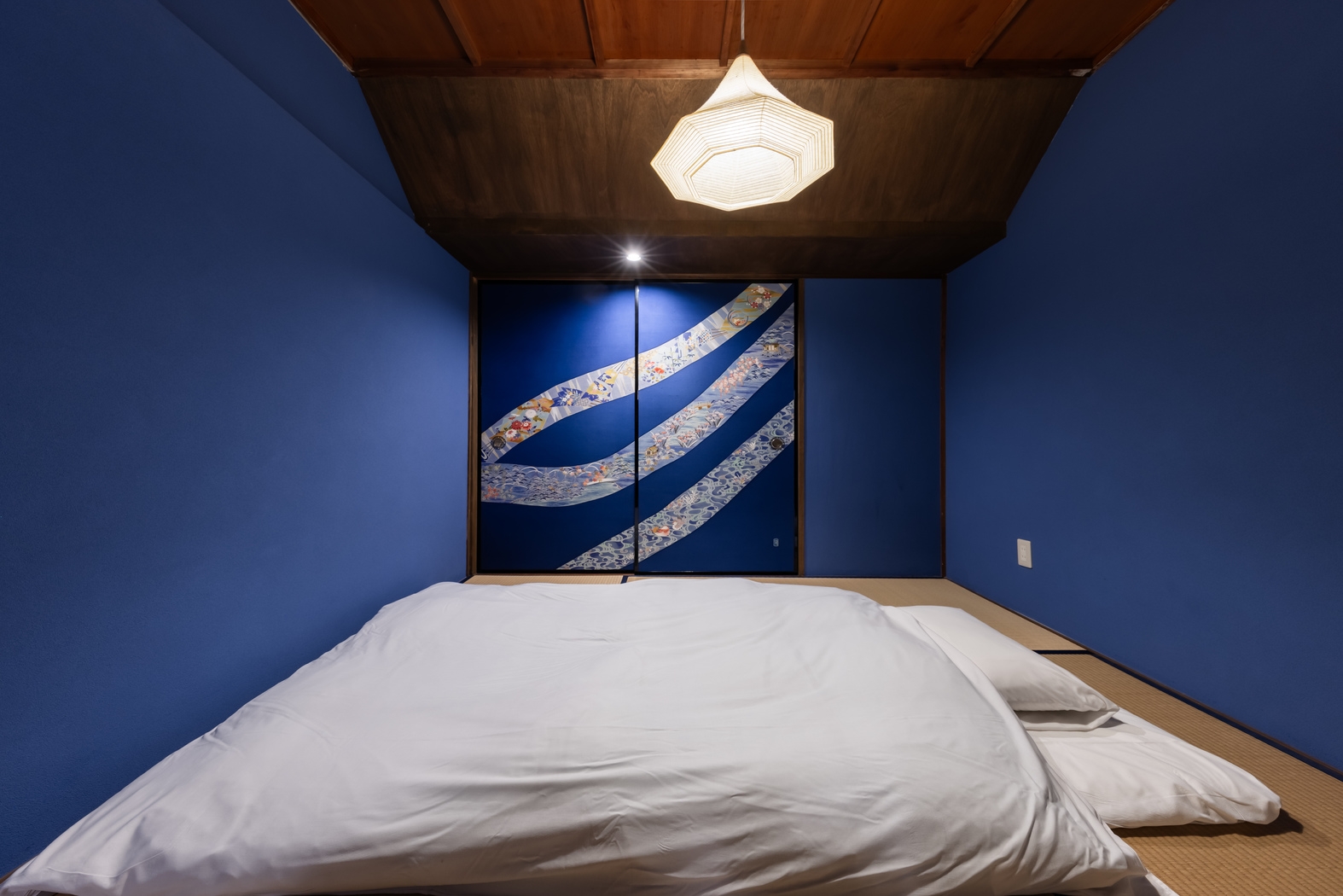 【基本プラン】加賀友禅を建築に取り入れた町家・定員2〜4名・Yuzen旅音