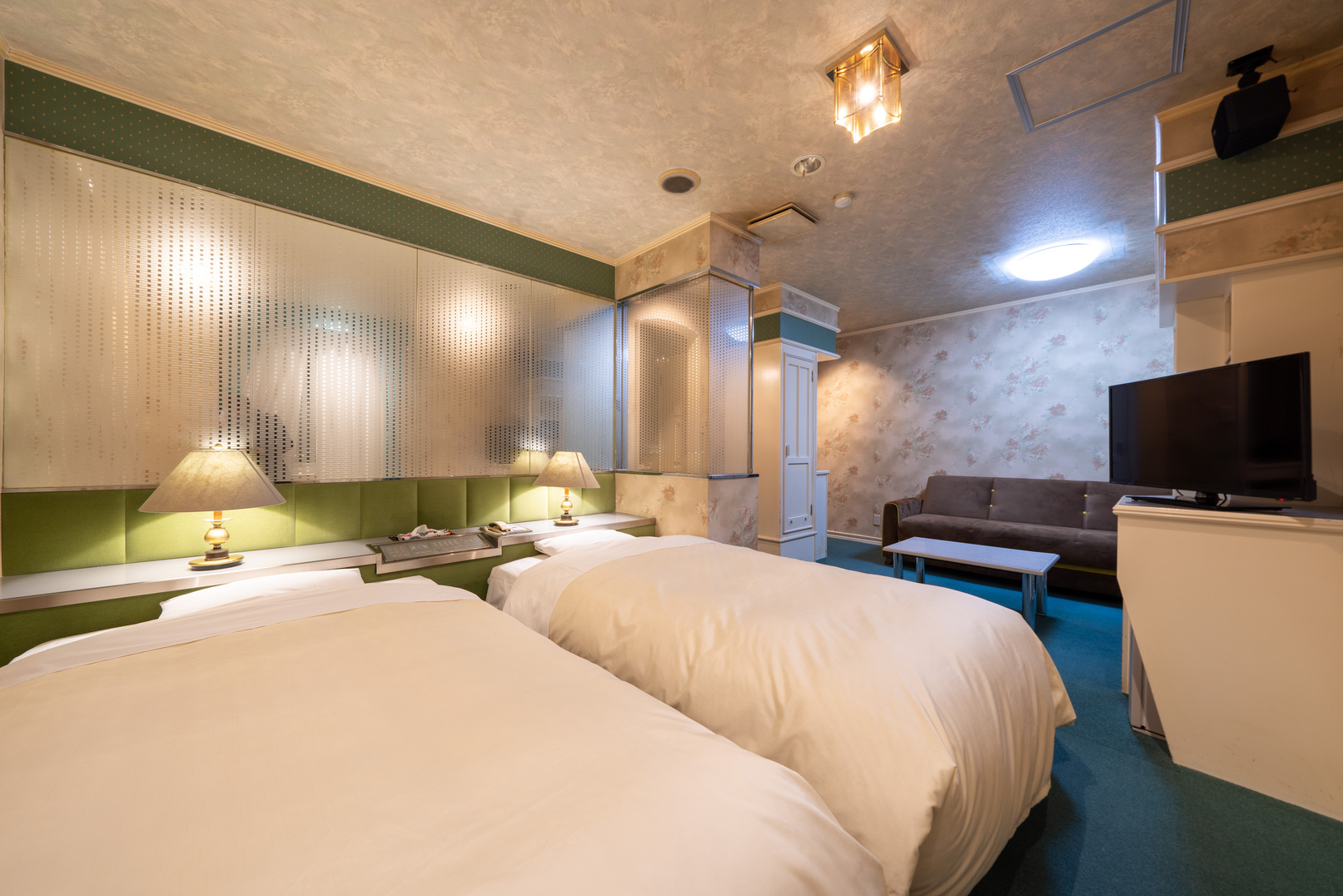 《喫煙》スタンダードツイン（３２平米以上１１０cm幅ベッド）