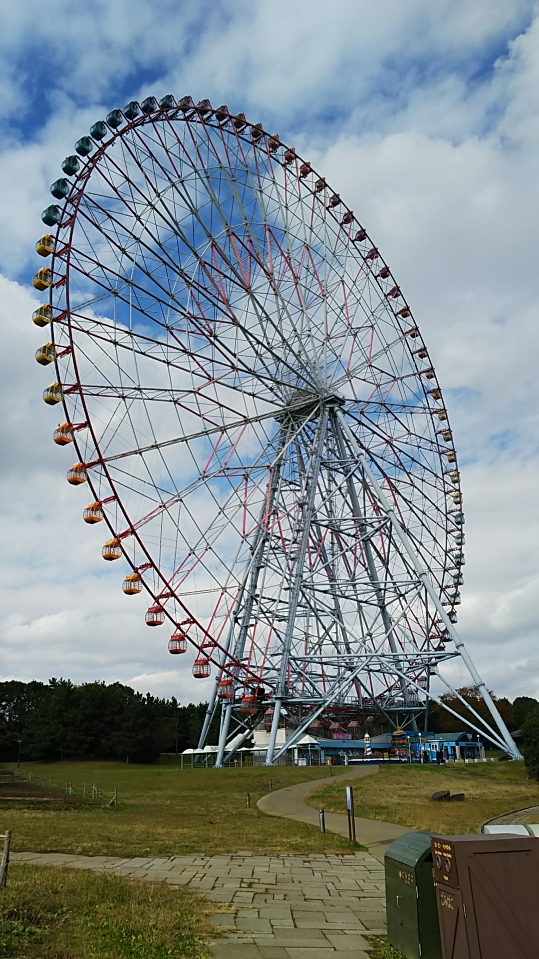 葛西臨海公園　ダイヤと花の大観覧車