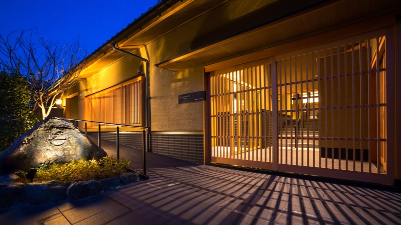 【日帰り夕食／しゃぶしゃぶ鍋懐石】国産黒毛和牛のしゃぶしゃぶ鍋・旬魚の造りや天婦羅とともに