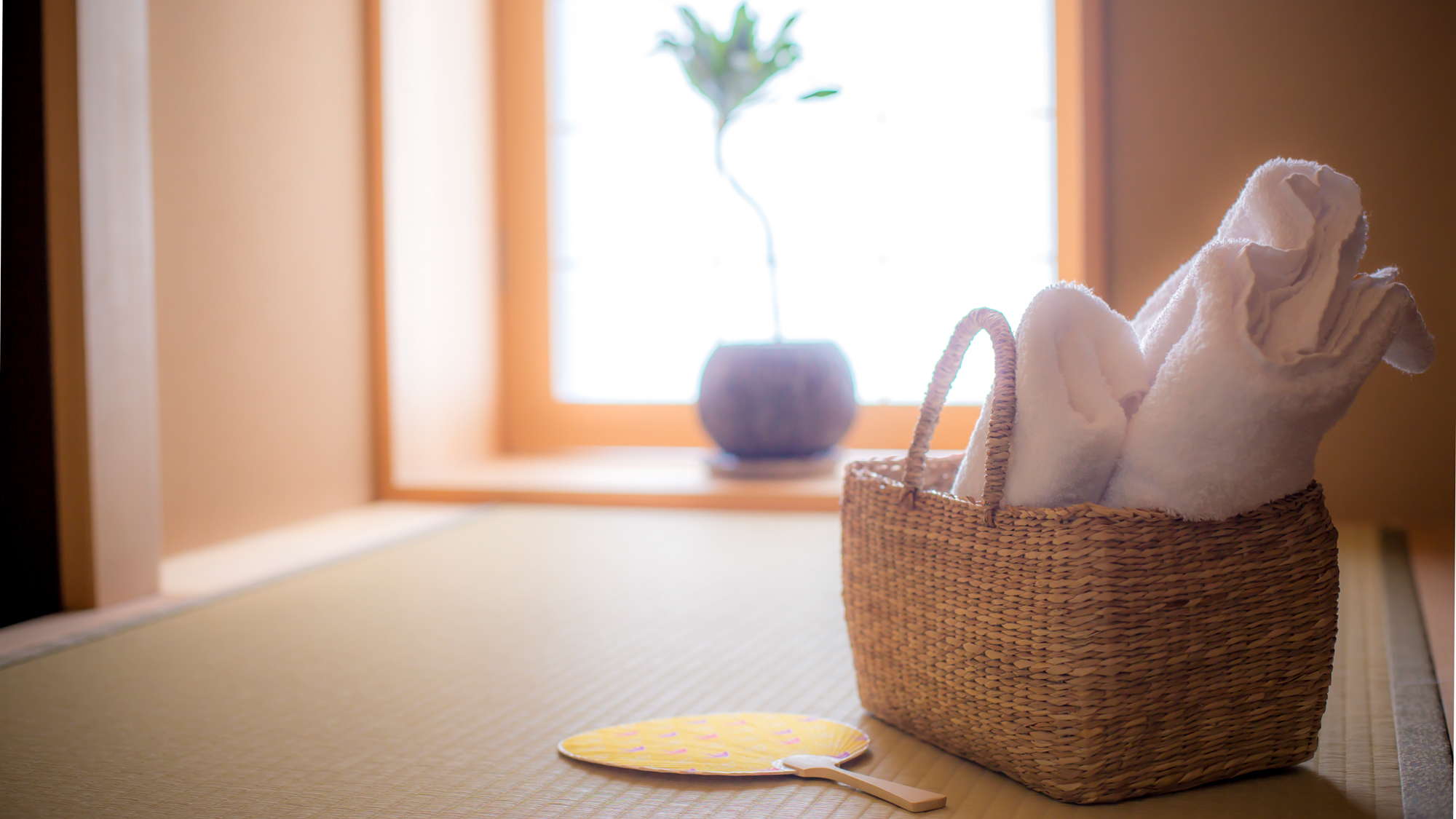 貸切風呂「蕩 八坂（to-yasaka）」　ゆとりある湯上り処や洗面スペースなど、充実の設備