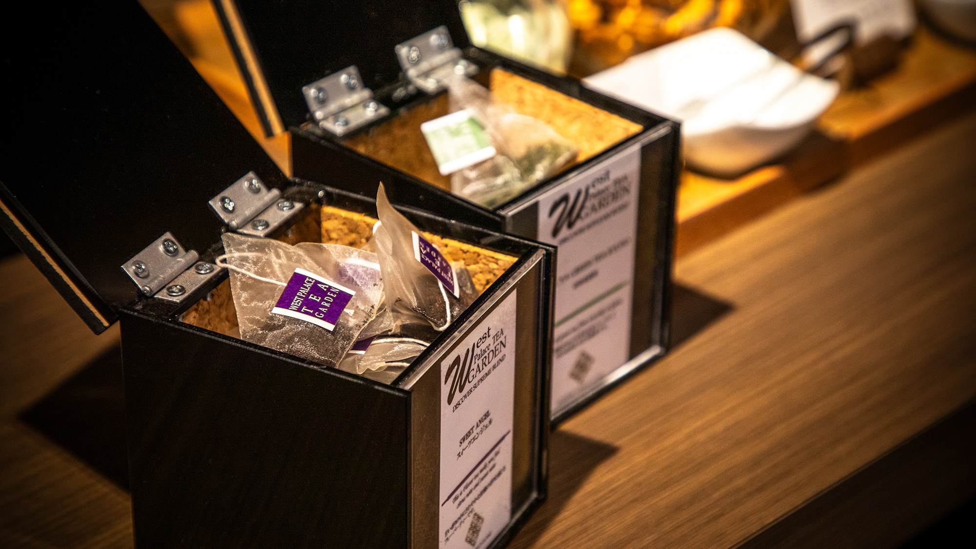 ゲストラウンジ「音羽リビング」各種紅茶・日本茶もご用意