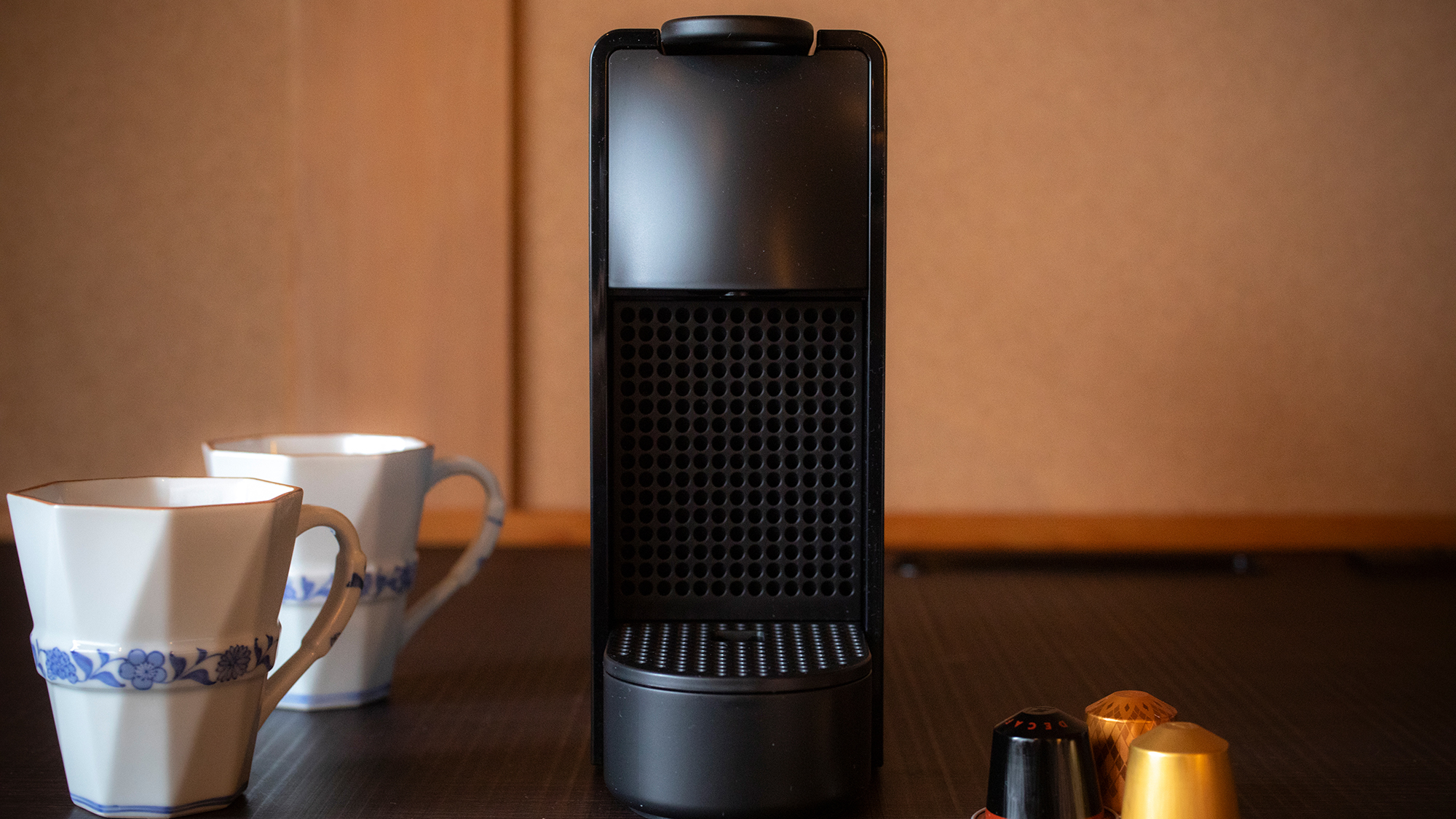 挽きたてのコーヒーをいつでも楽しめるNespressoマシーンを全室完備