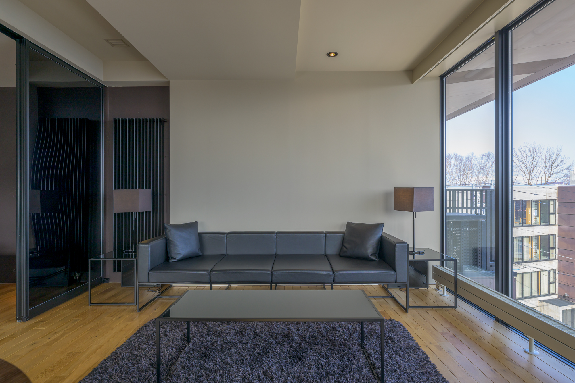 302 1ベッドルーム