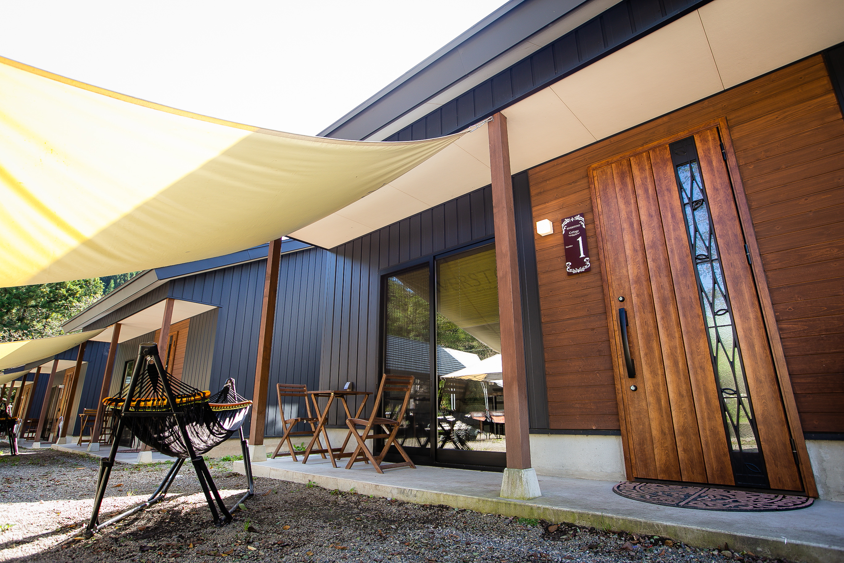 リバーストーン　外観