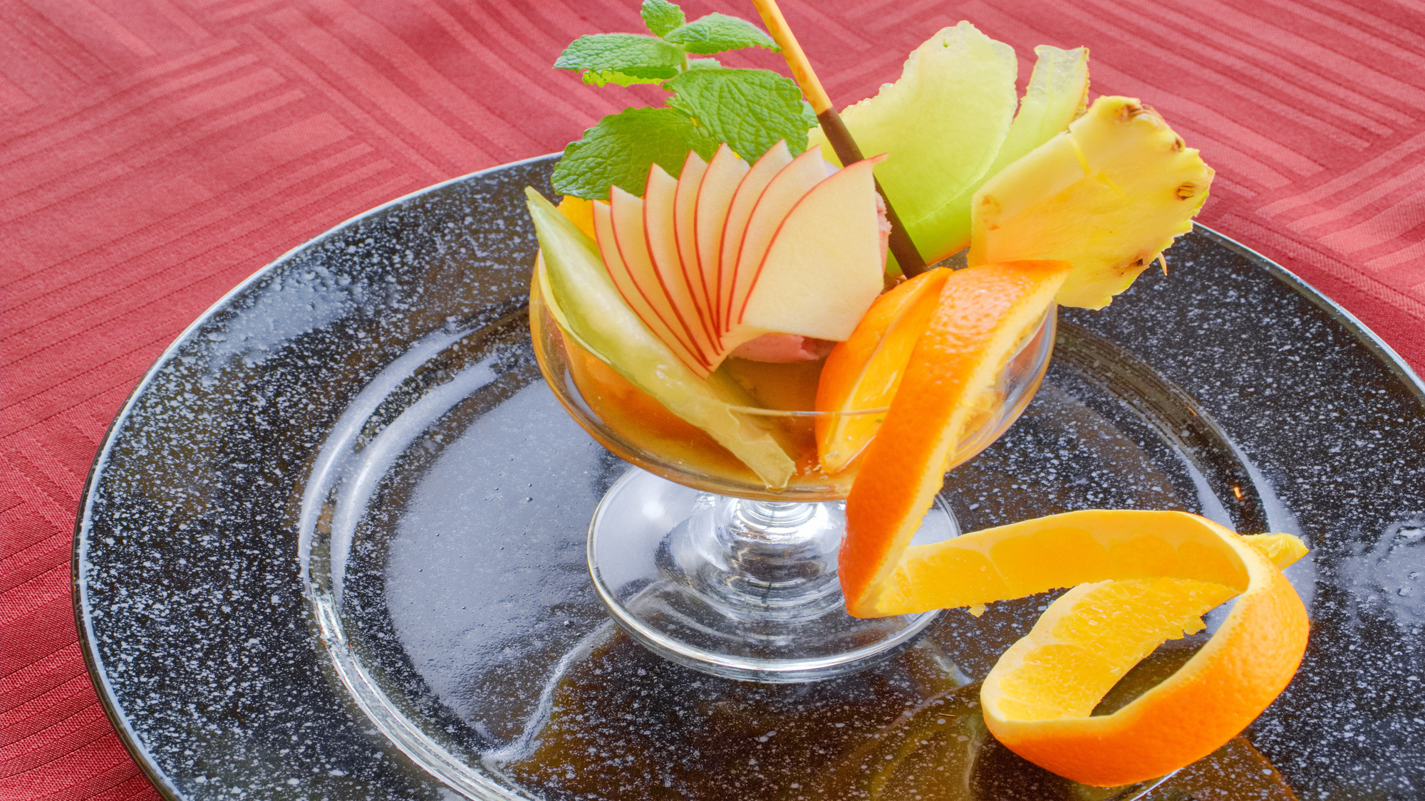 季節の食材を使ったフレンチのコース料理