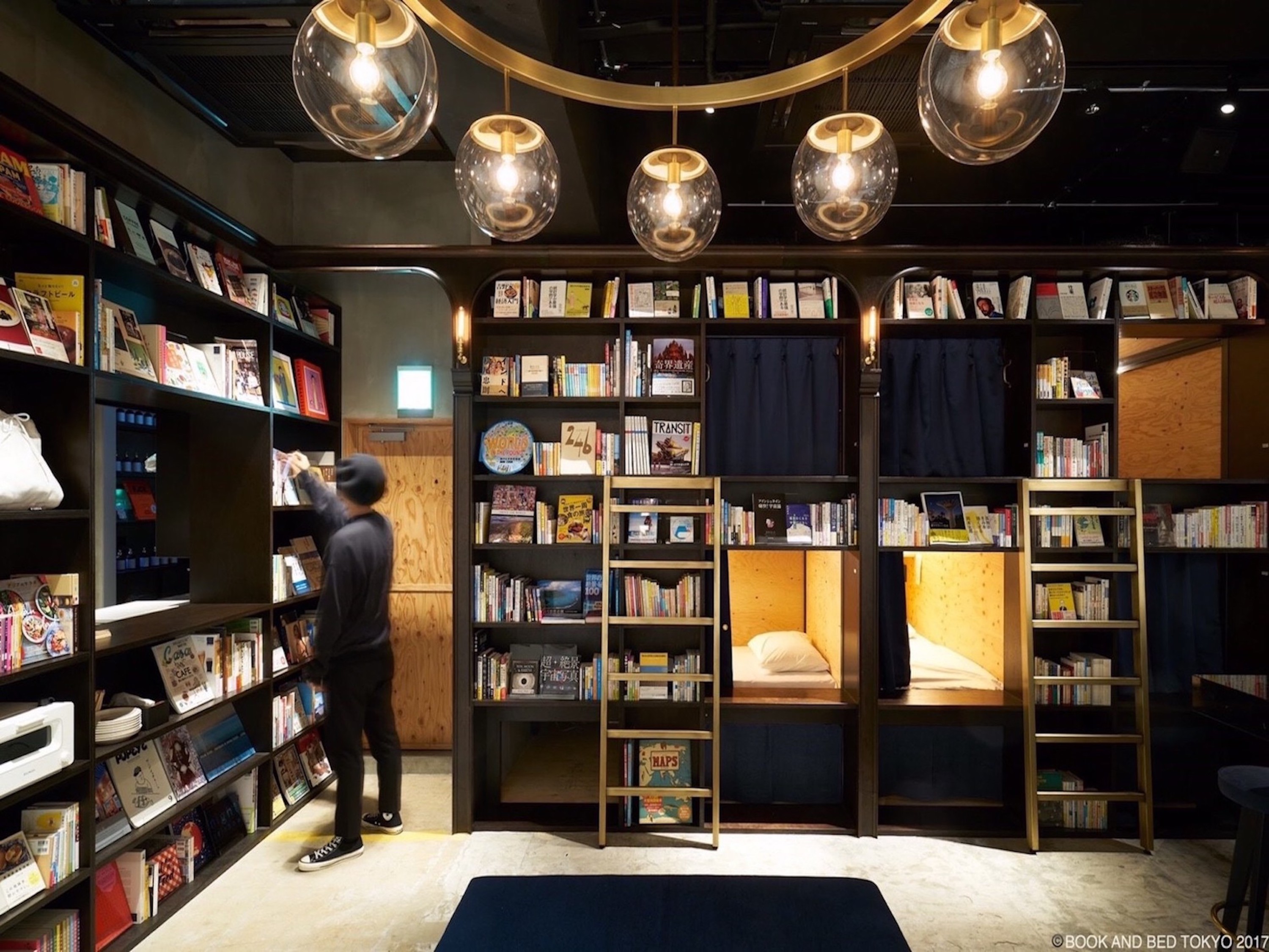 BOOK AND BED TOKYO 浅草店
