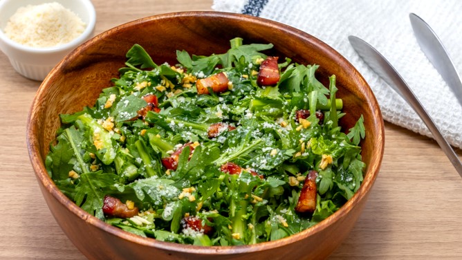 【朝食　冬メニュー】 春菊とベーコンのメランジェサラダ