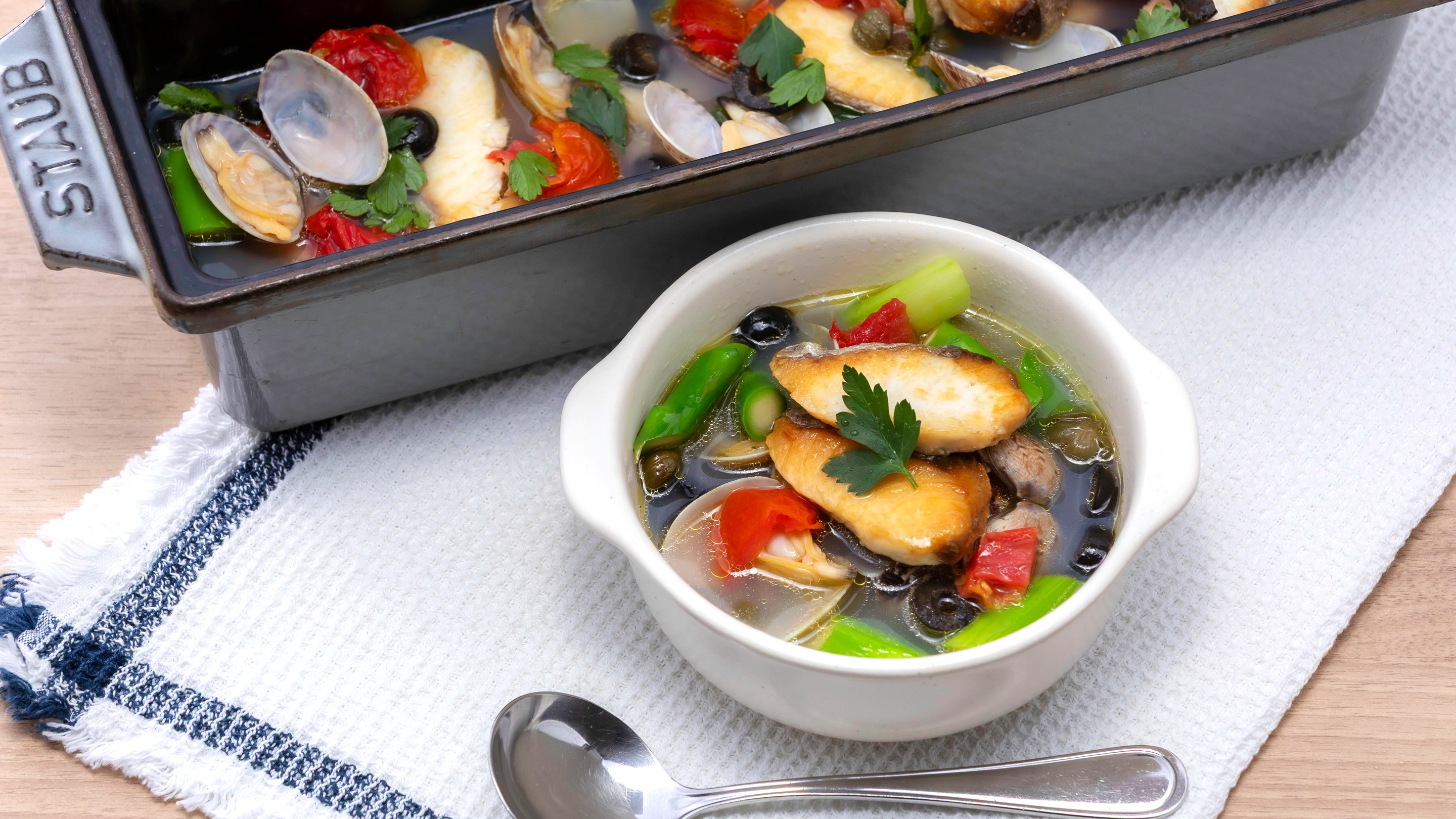 【朝食　春メニュー】 鰆とアスパラのアクアパッツァ