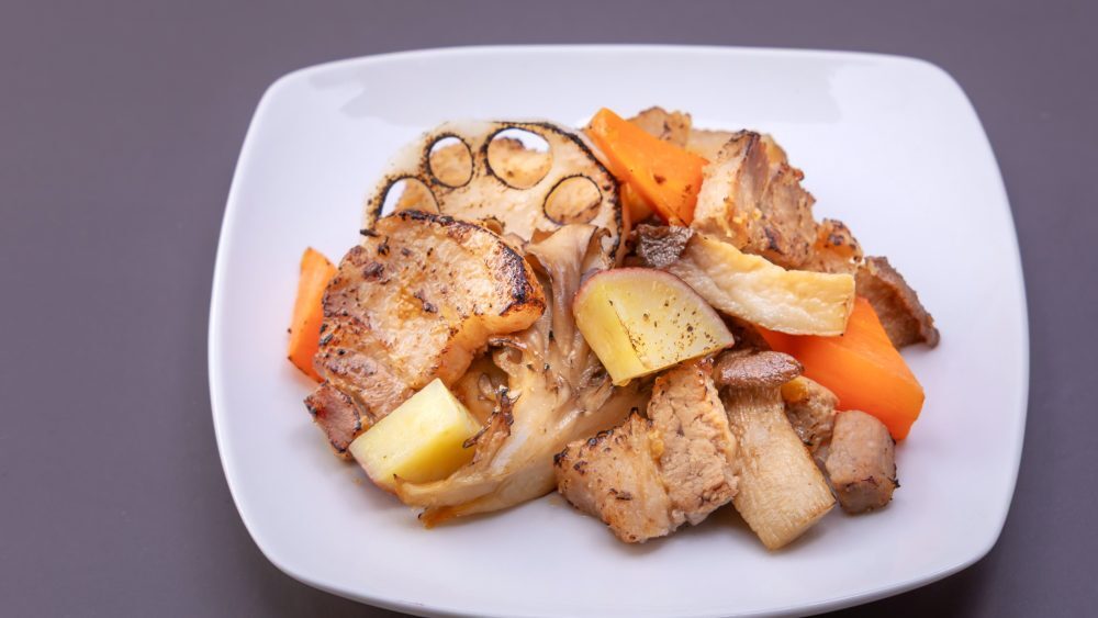 【朝食 | 秋メニュー】豚肉と秋野菜のマーマレード焼き