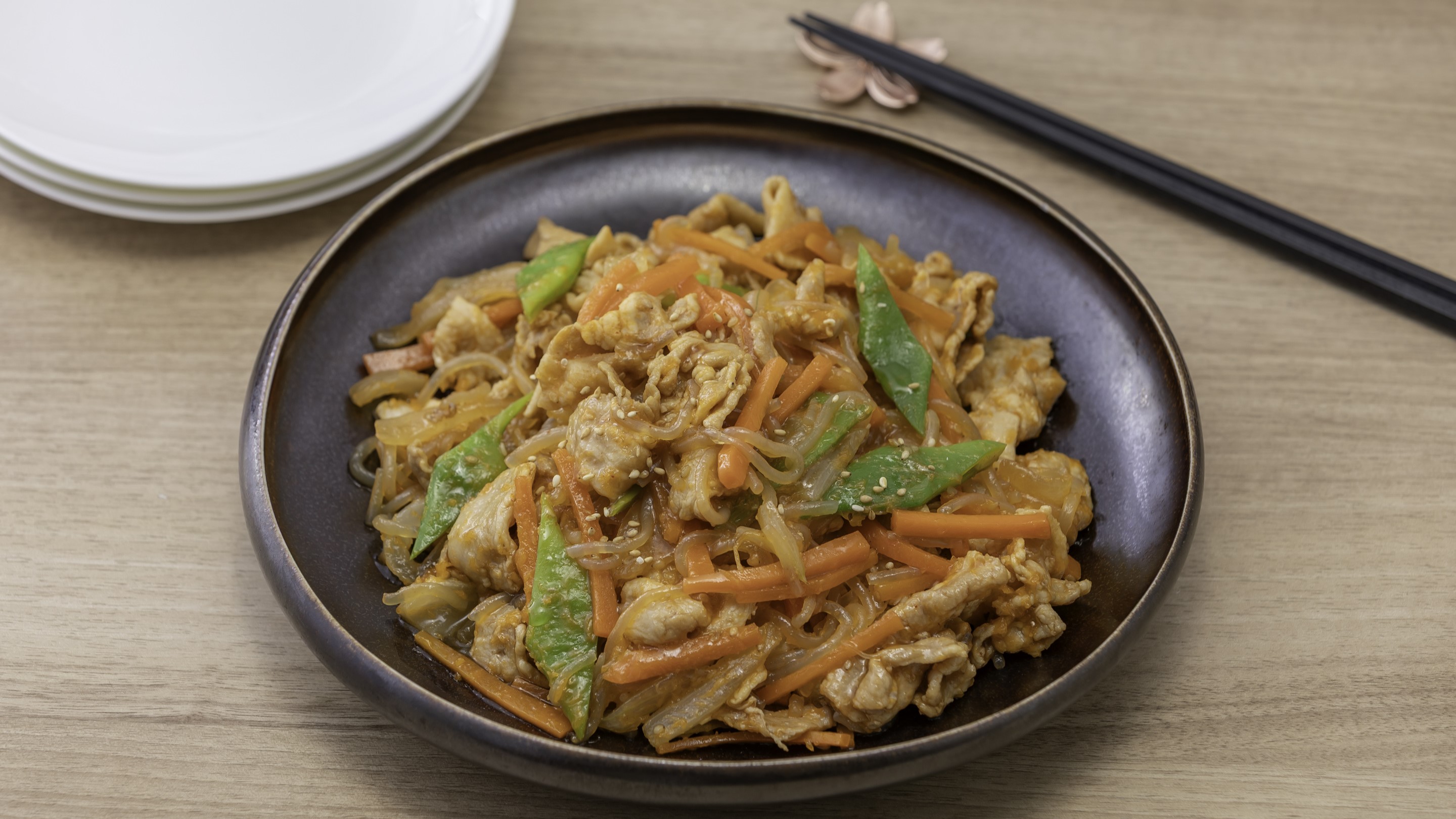 豚肉と白滝のチャプチェ