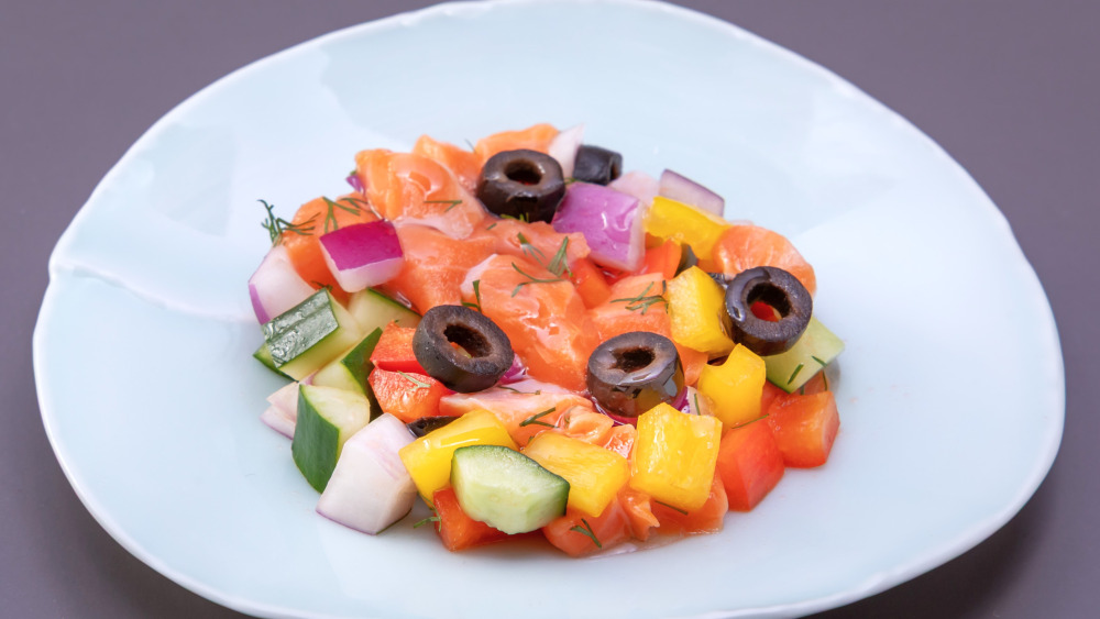 【朝食 | 秋メニュー】彩野菜とサーモンのサルピコン