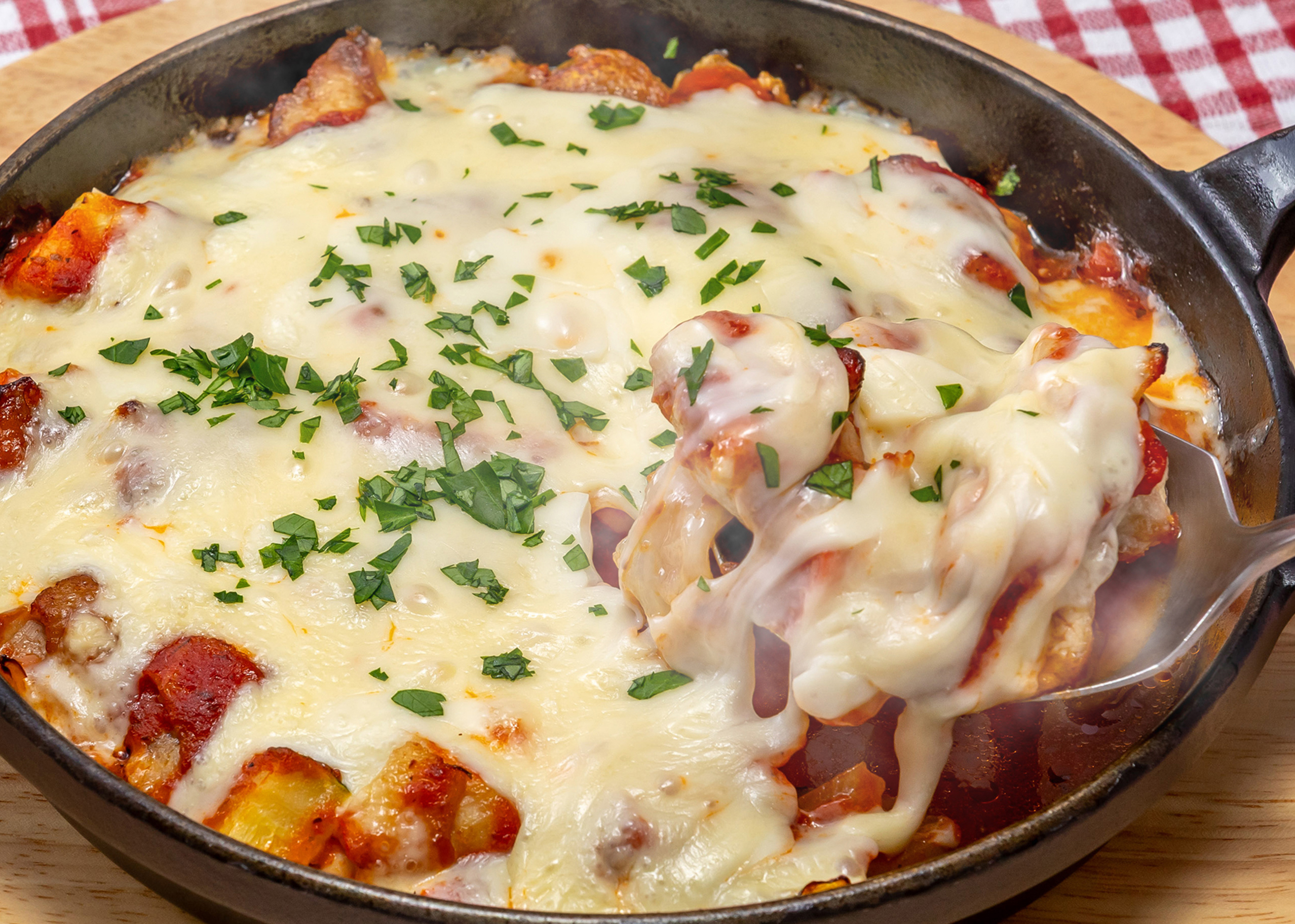 【朝食 | 冬メニュー】チキンとキャベツのトマトチーズ焼き