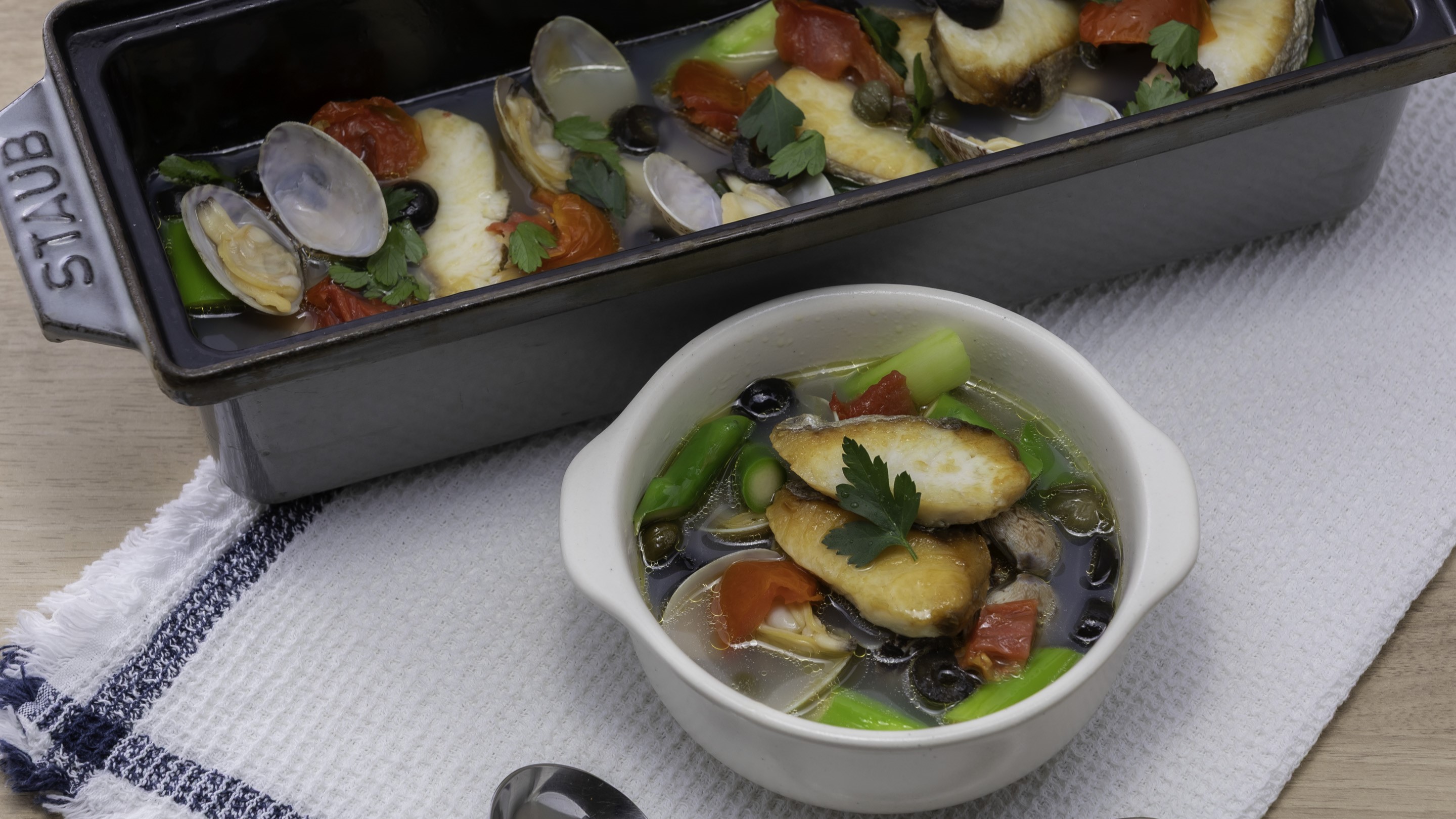 鰆とアスパラのアクアパッツァ