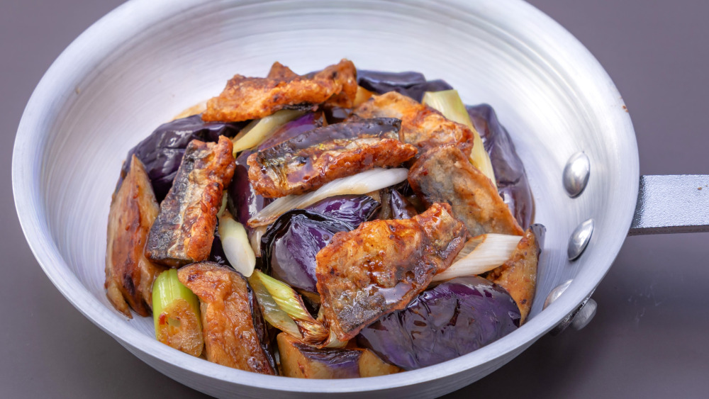 【朝食 | 秋メニュー】秋刀魚と茄子の麻婆ソース