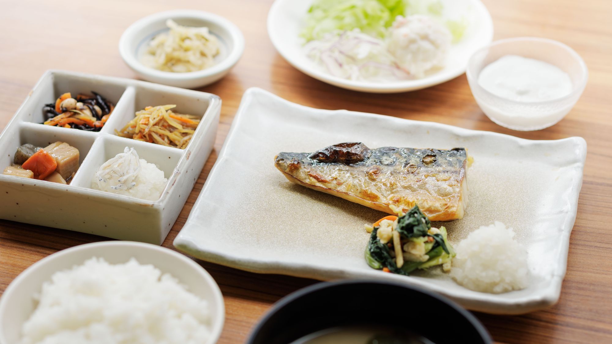 朝食