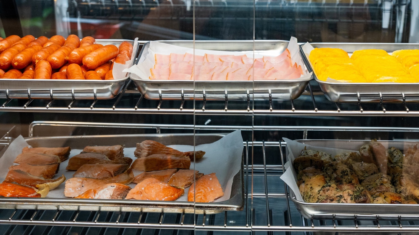 【朝食付き】オシャレなレストランで朝食【アパは映画もアニメも見放題】