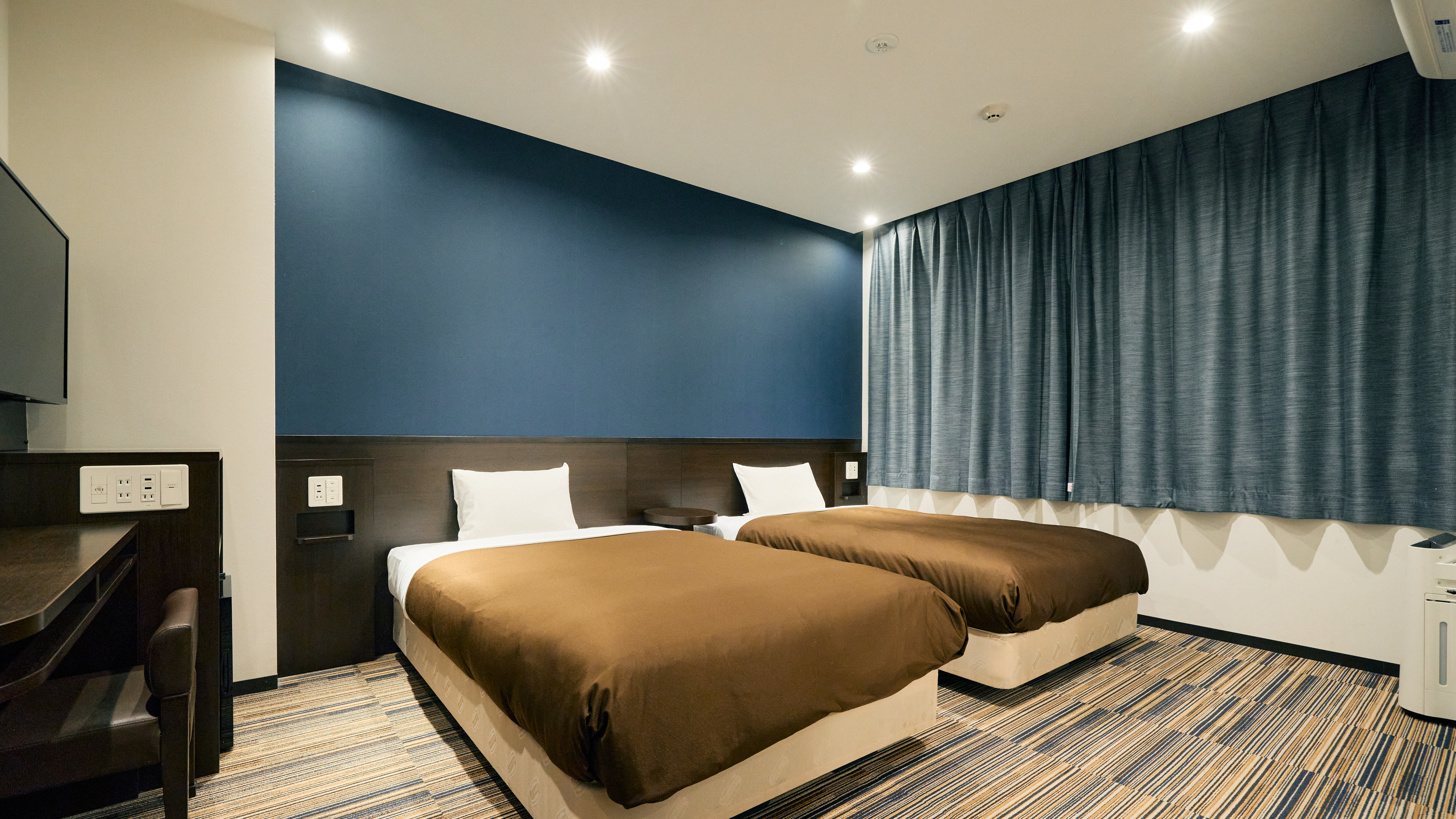 【ユニバーサルツインルーム】※当館ホームページ限定発売※120ｃｍ幅の寝心地抜群シモンズベッド