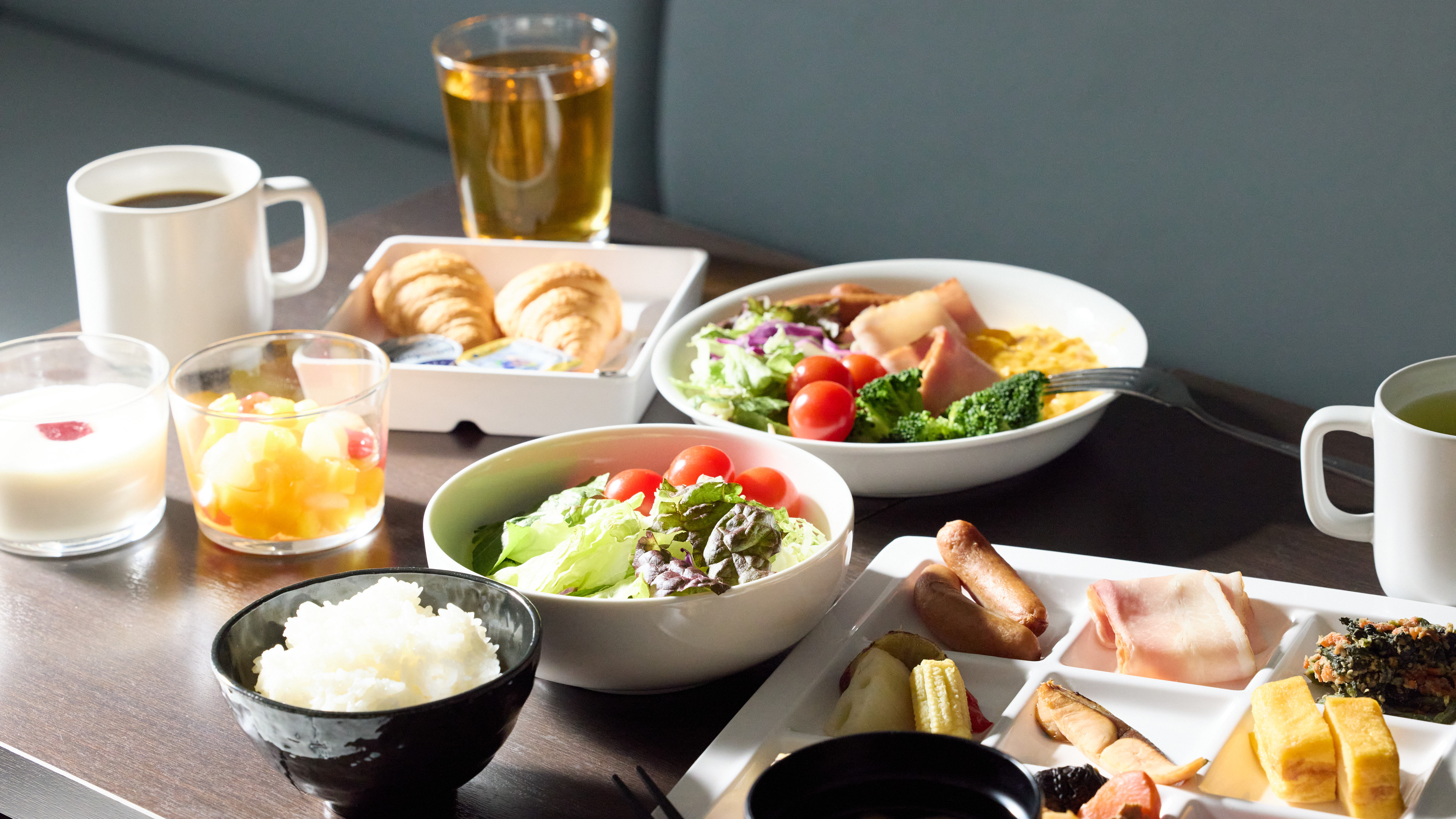 【1,000円朝食バイキング】 盛り付け一例