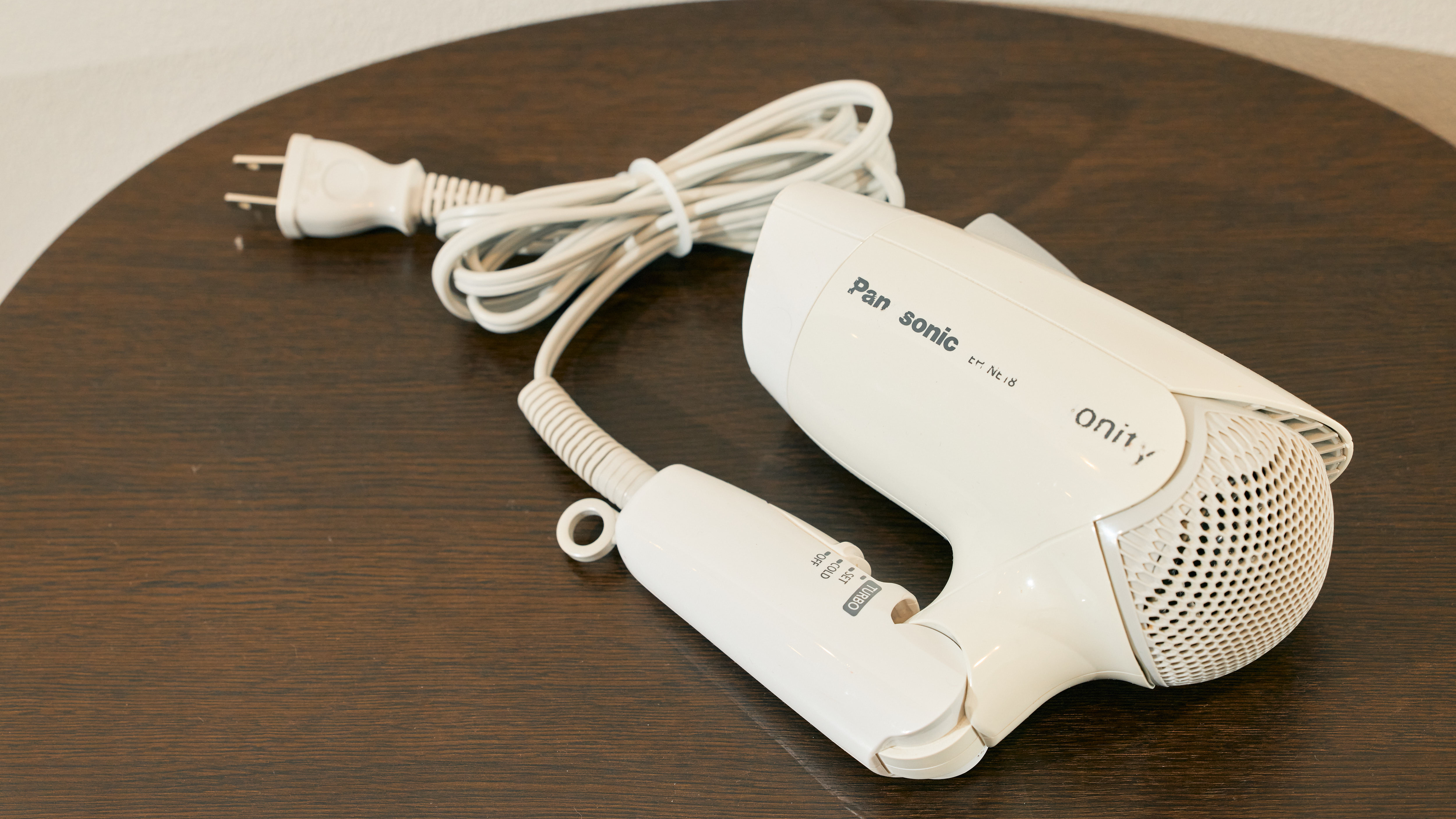 【エアコン】Panasonic製のコンパクトなリモコンです