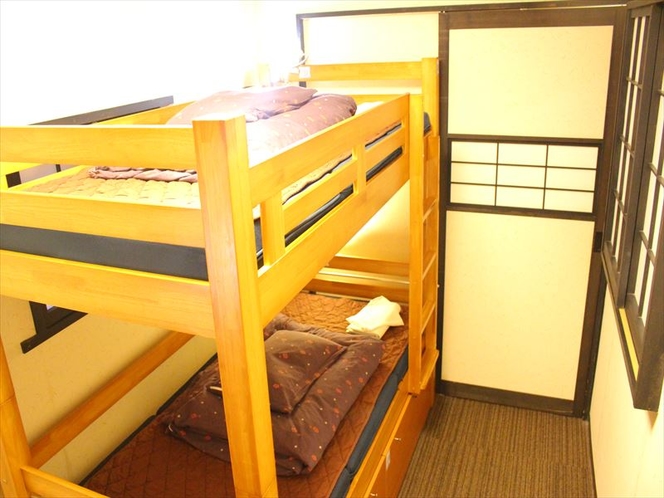 ４名個室　4 bed private room