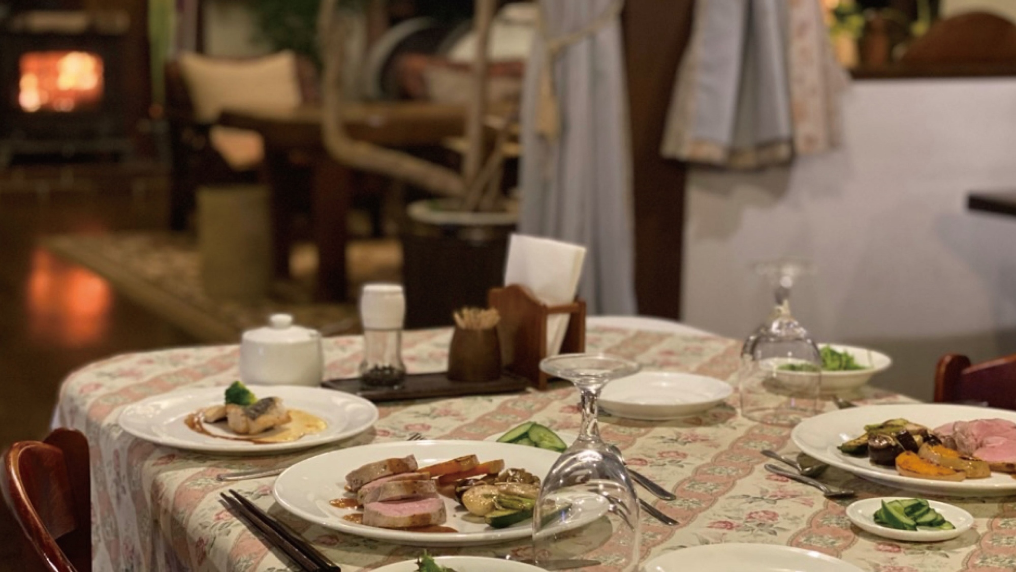 【1泊夕/朝食付き】暖炉を眺めながら信州の食材をたっぷり使った和洋ディナー