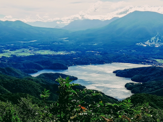 斑尾山からの眺望景観　野尻湖