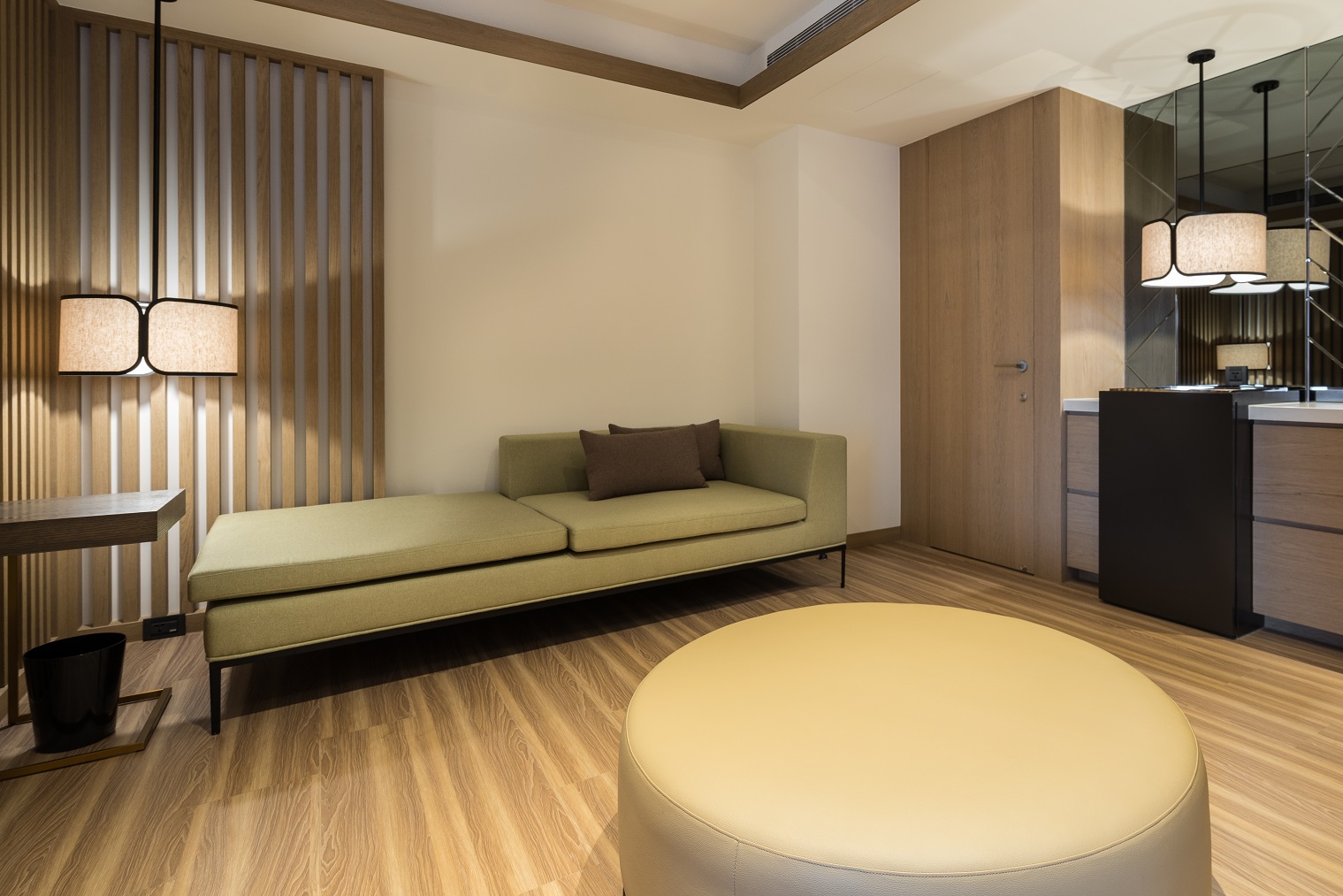 デラックススイート（エレガント）