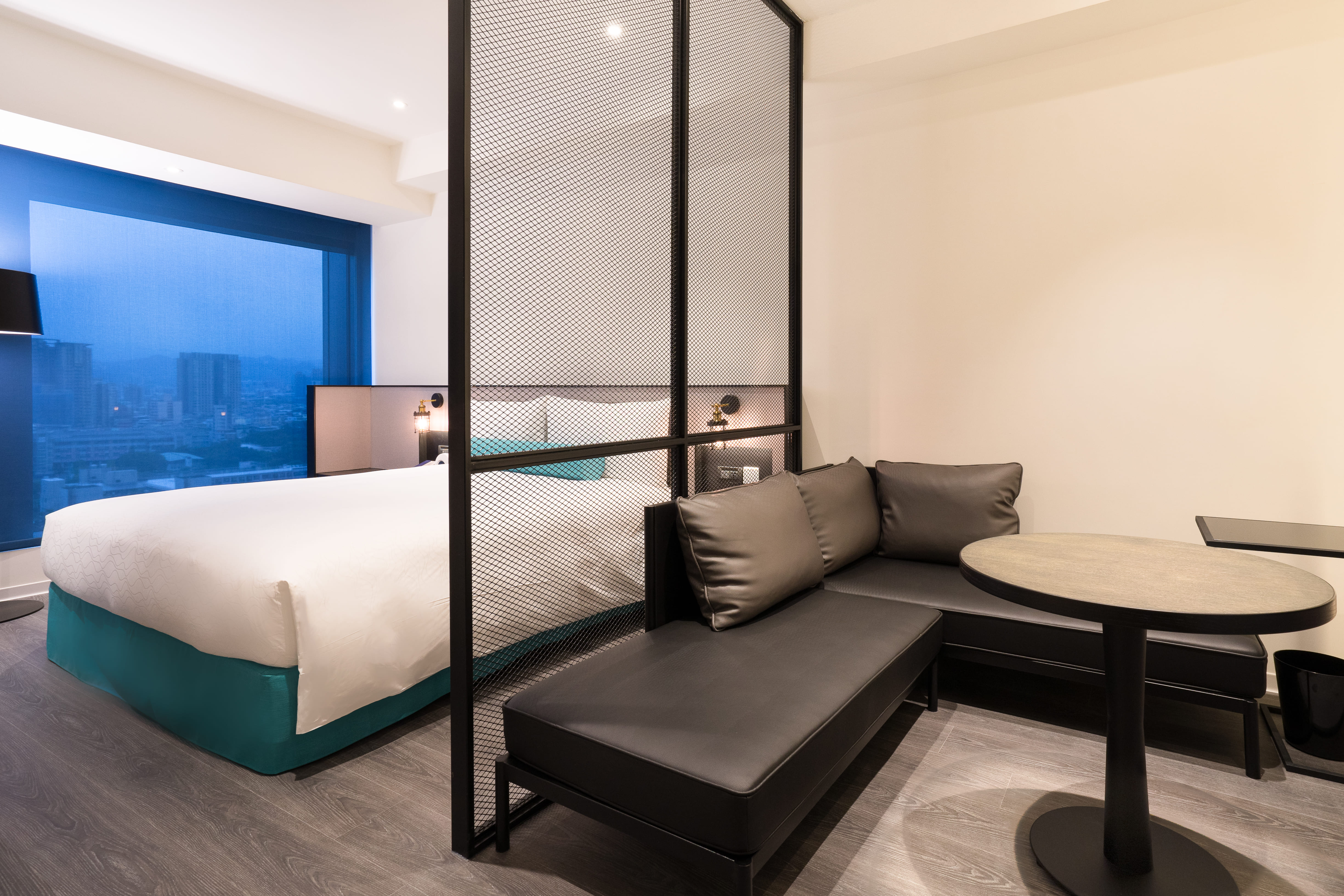 ジュニアスイート（ライトインダストリー）