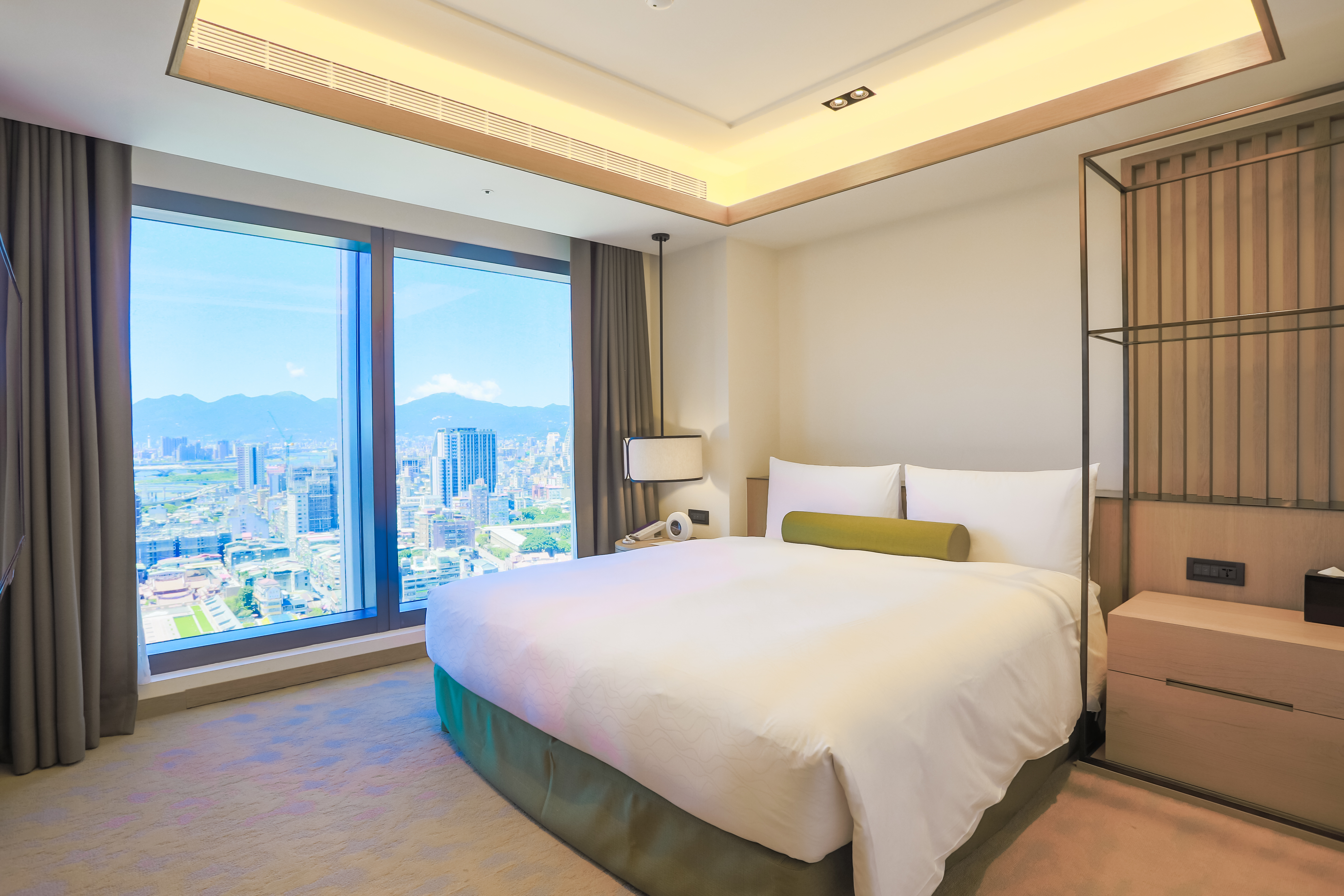 デラックススイート（エレガント）