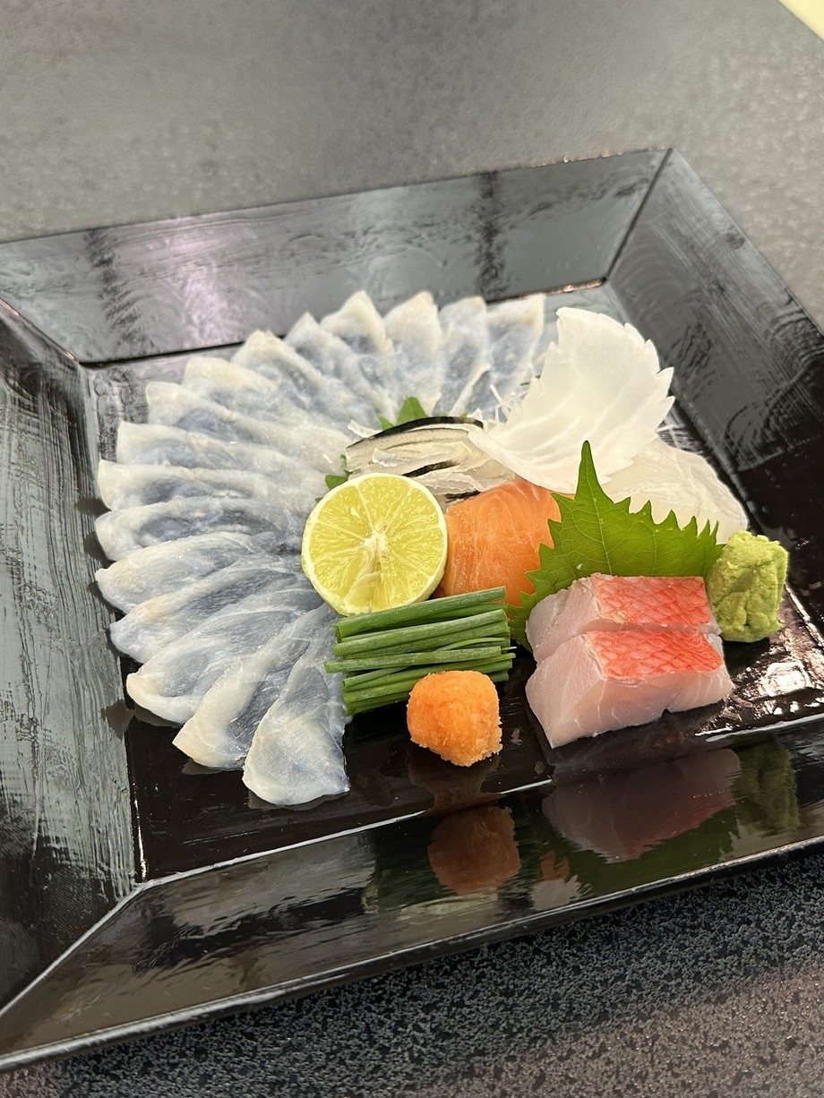 王道のふぐ会席プランｏｒ至福の華采(中華)会席プラン(駐車場無料）