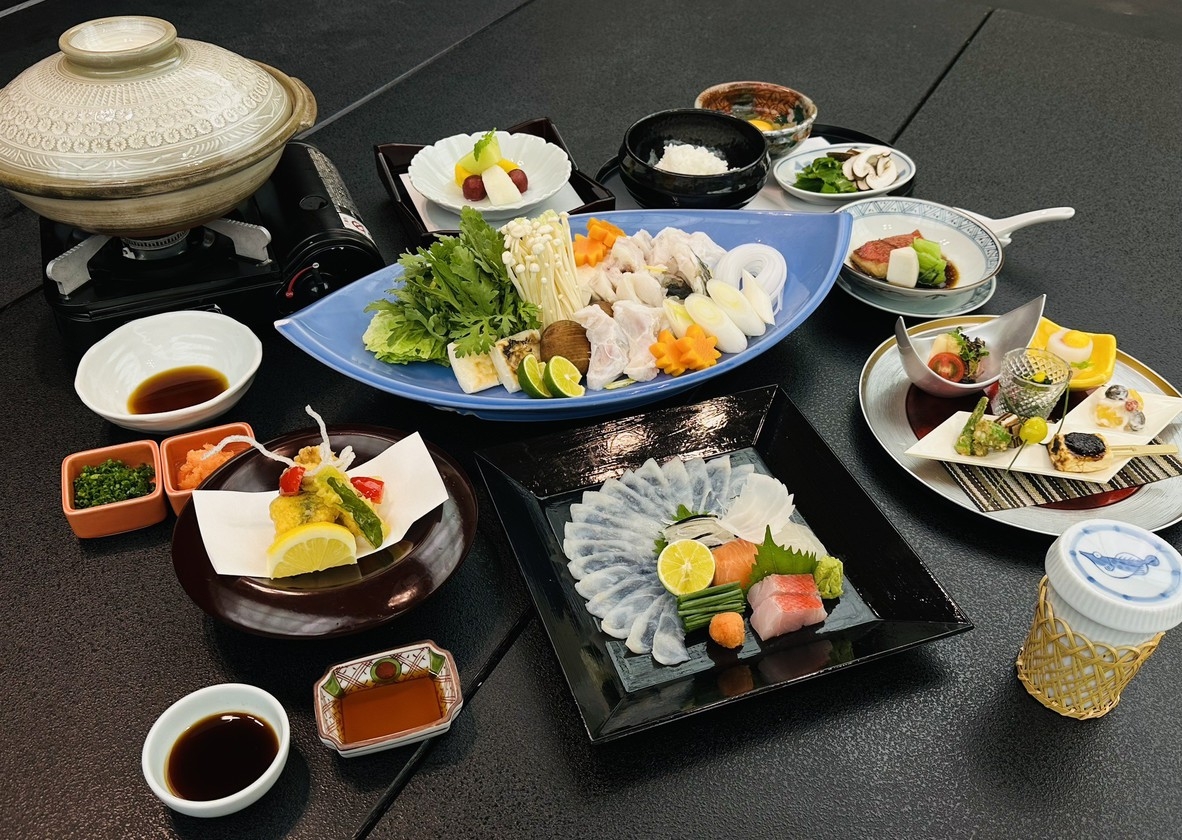 王道のふぐ会席プランｏｒ至福の華采(中華)会席プラン(駐車場無料）
