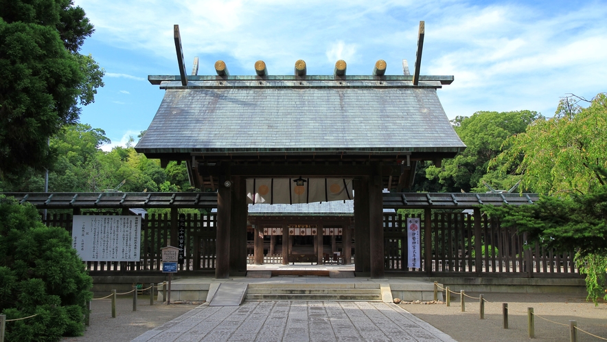 【宮﨑神宮】日本の初代天皇「神武天皇」をまつる神社