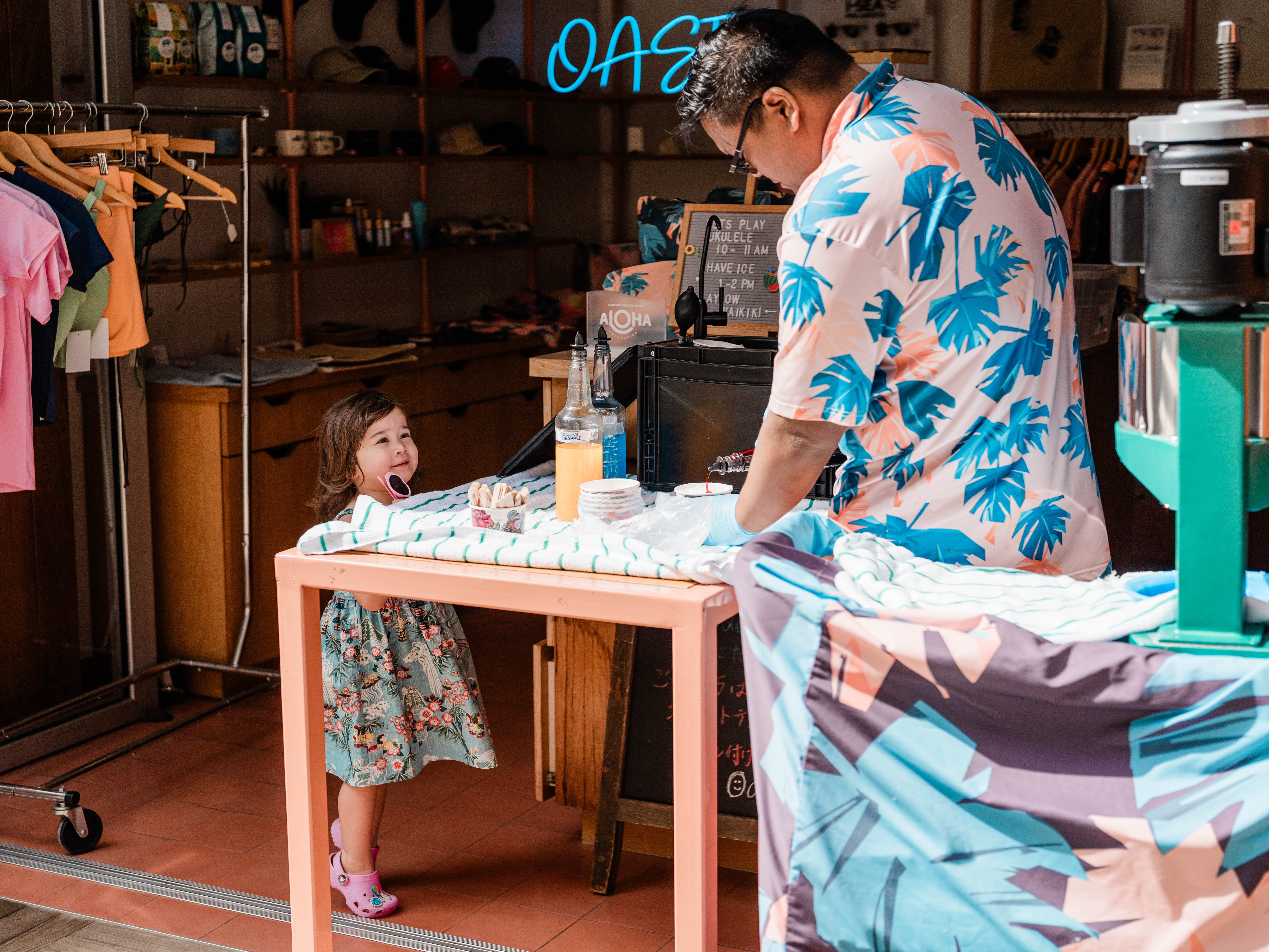 プールサイドでのシェイブアイス無料サービス（午後1~2時）