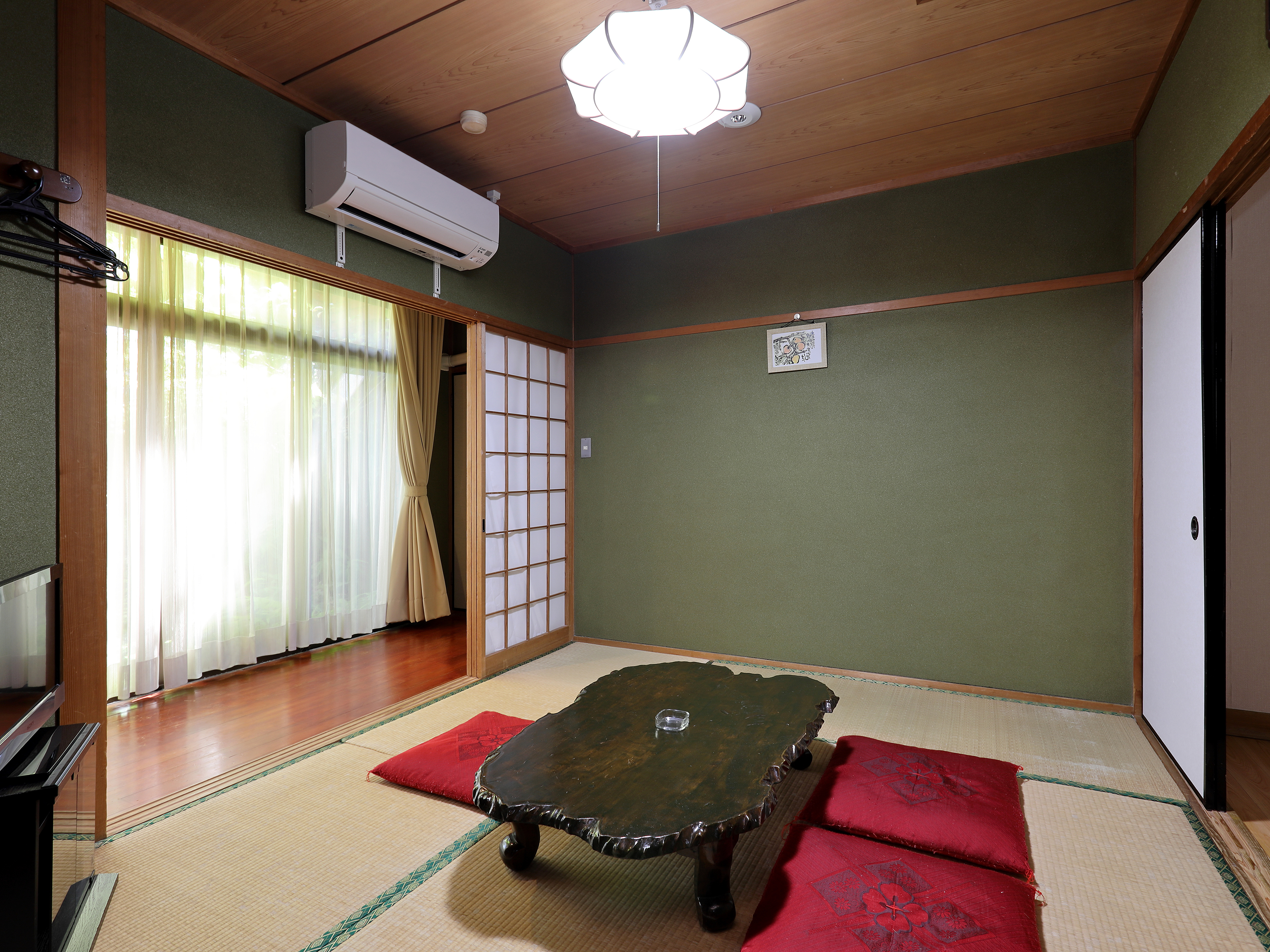 和室三人部屋
