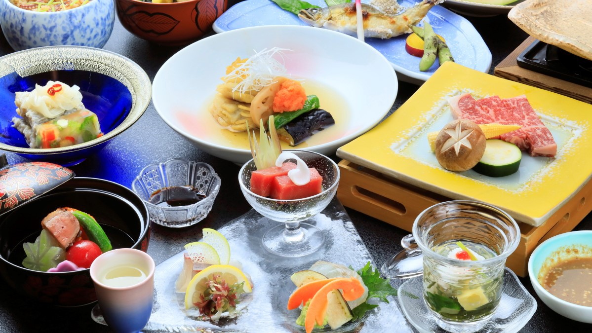 【長寿のお祝いプラン】ちゃんちゃんこ無料貸出含む《３大特典》付き！＜基本会席★安芸＞