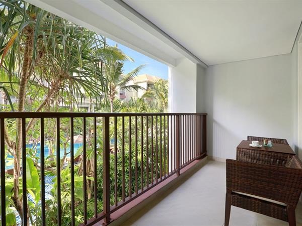 グランドデラックスプールビュー ツイン(42平米)