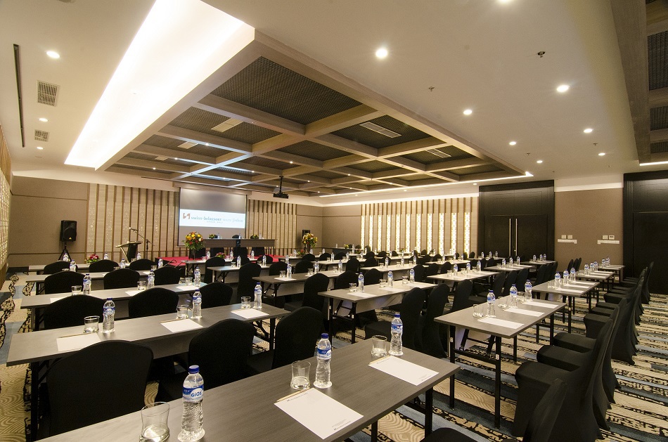 ボールルーム（多目的ルーム）