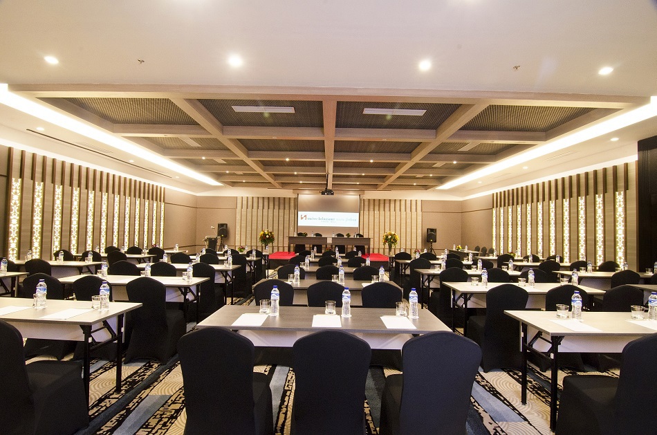 ボールルーム（多目的ルーム）