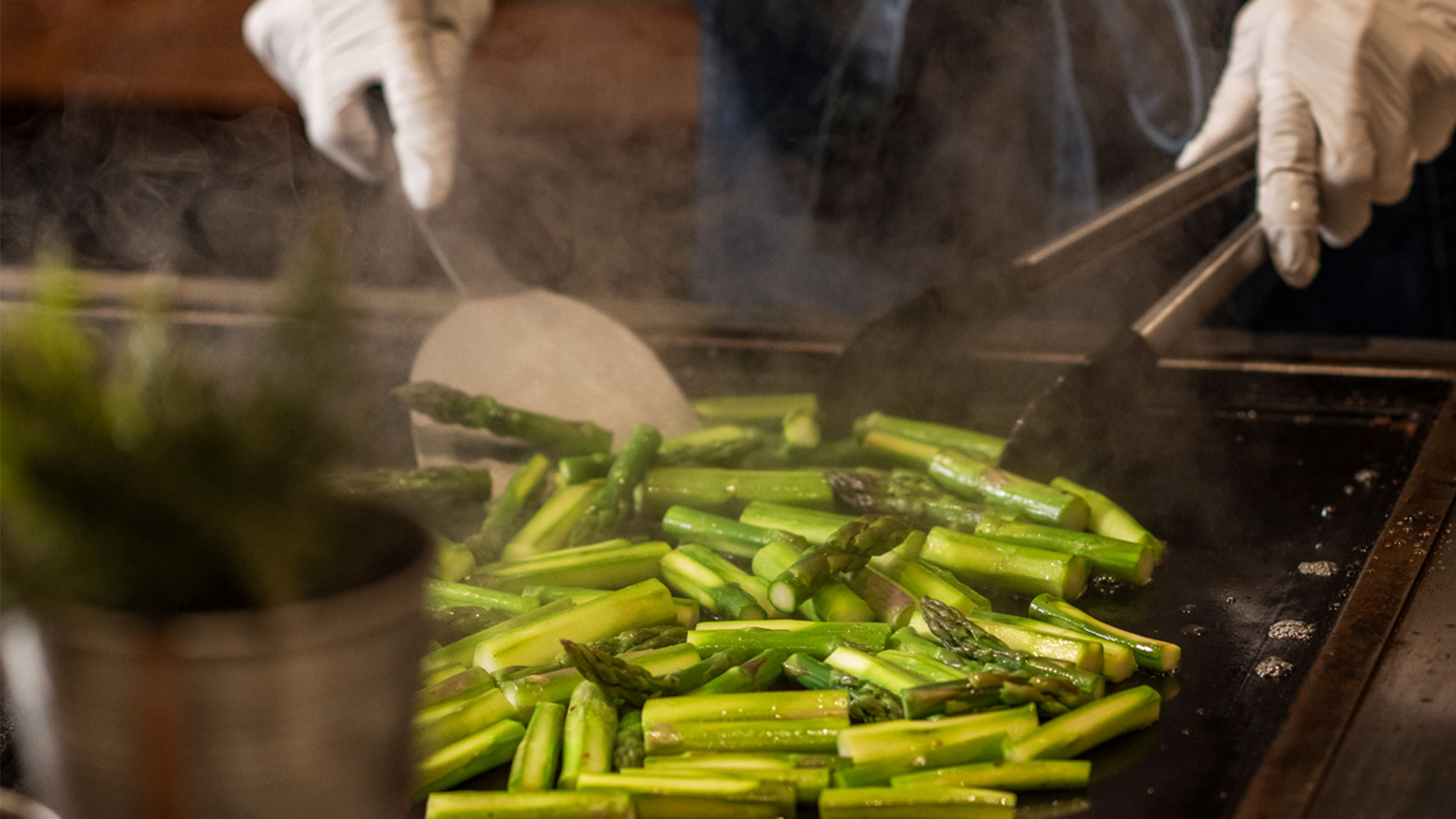 【夕食】ツリーサイドブッフェ