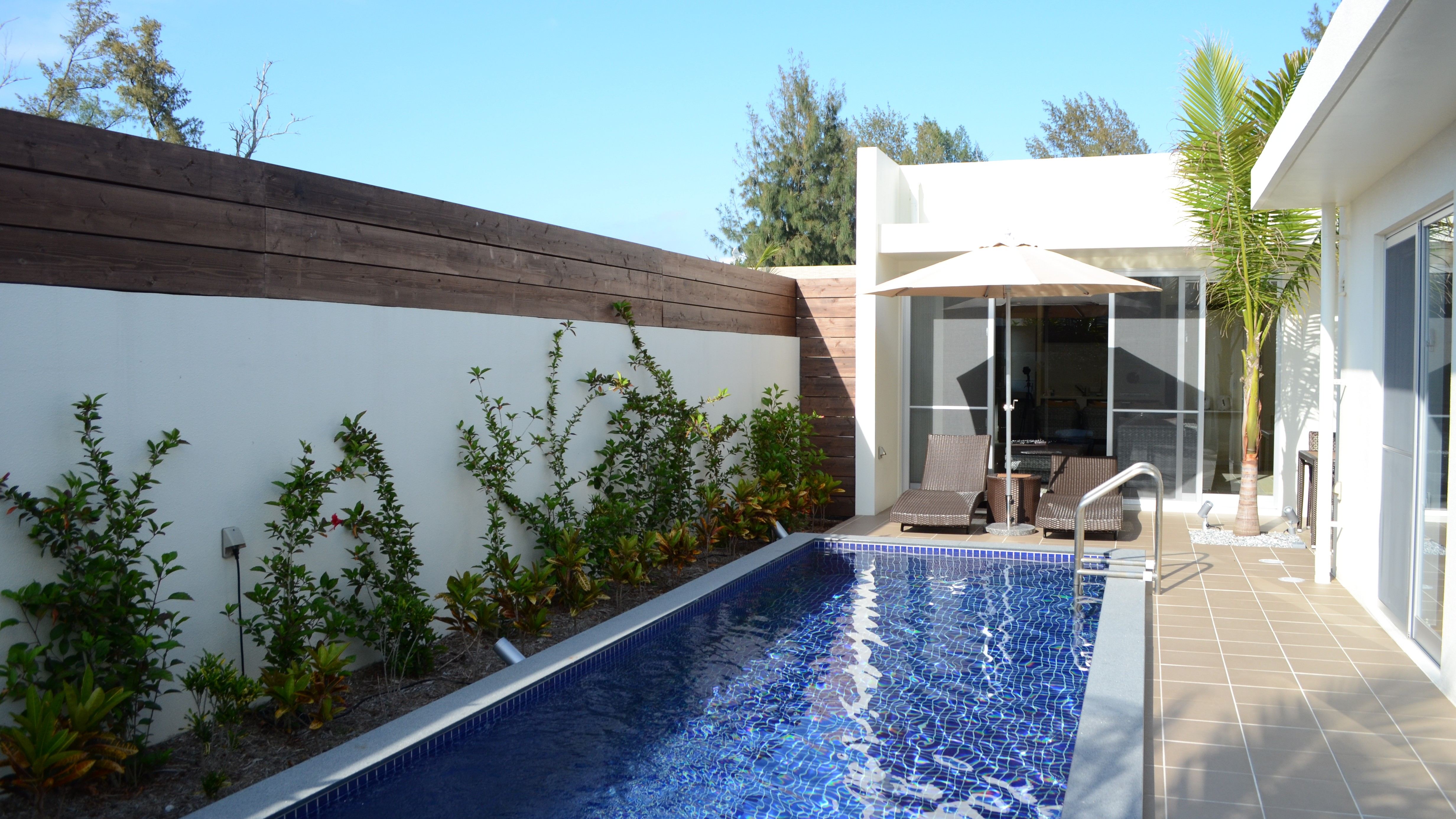 【ANTHURIUM：プライベートプール】青い空と水辺に癒される空間。プライベートな時間を独占！