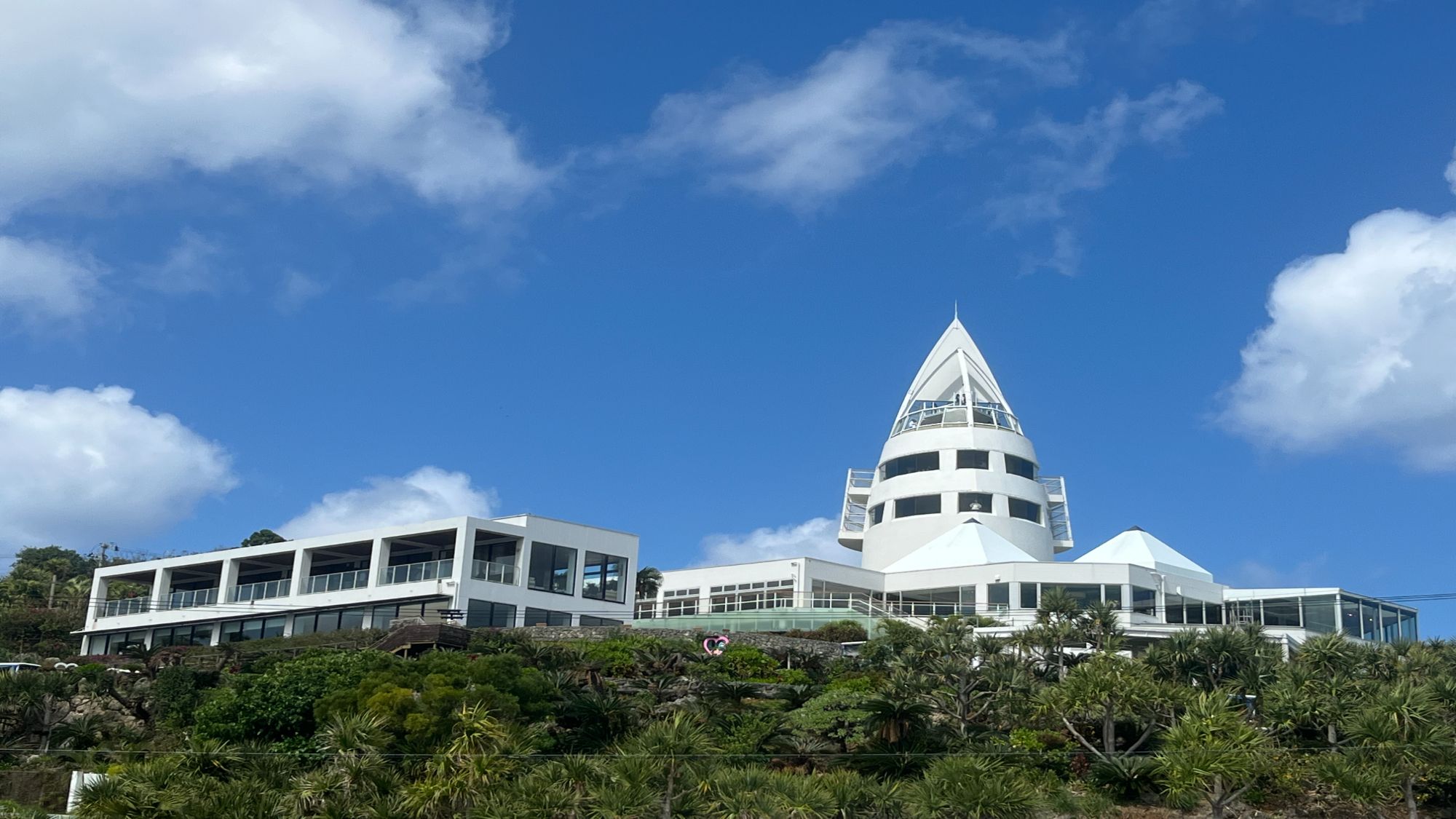 【古宇利オーシャンタワー】当館から車で約9分