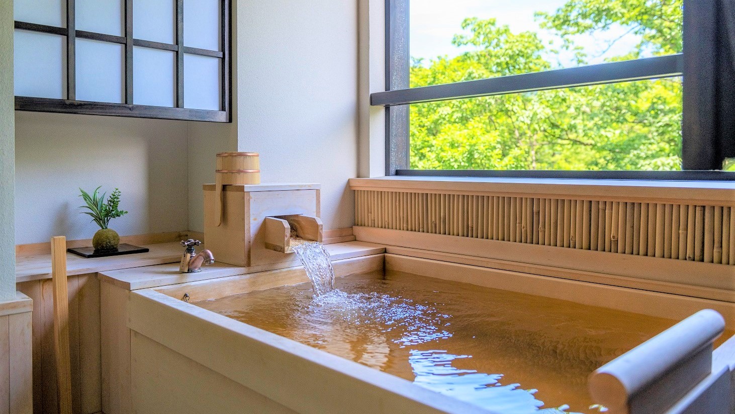 客室露天風呂　春夏