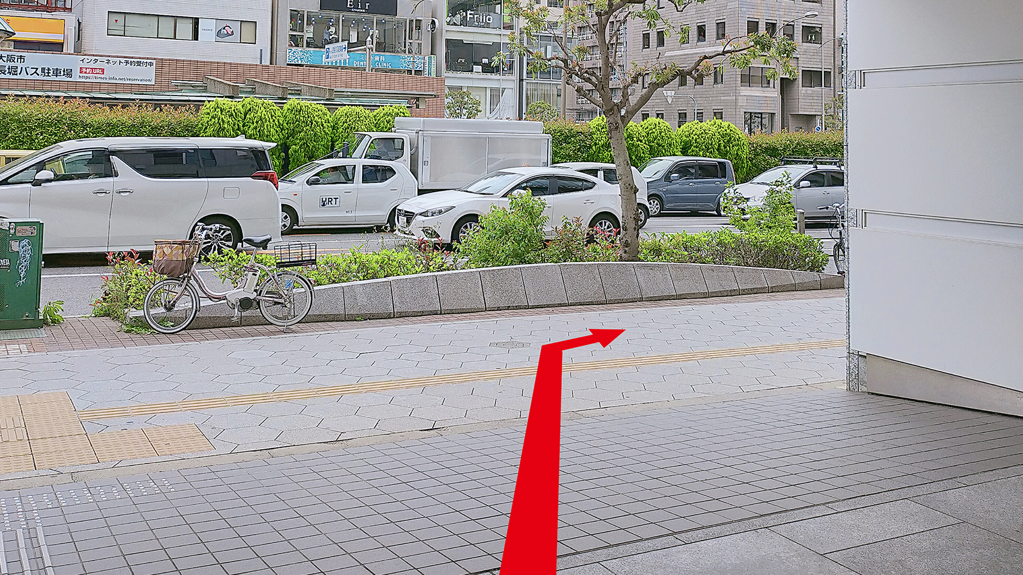 【 地下鉄御堂筋線心斎橋駅アクセス：9】