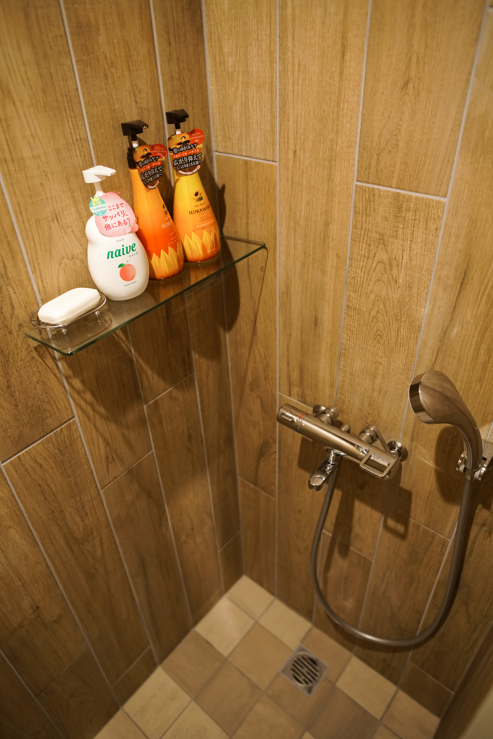 【菊】和室ツインルーム　専用シャワー、洗面