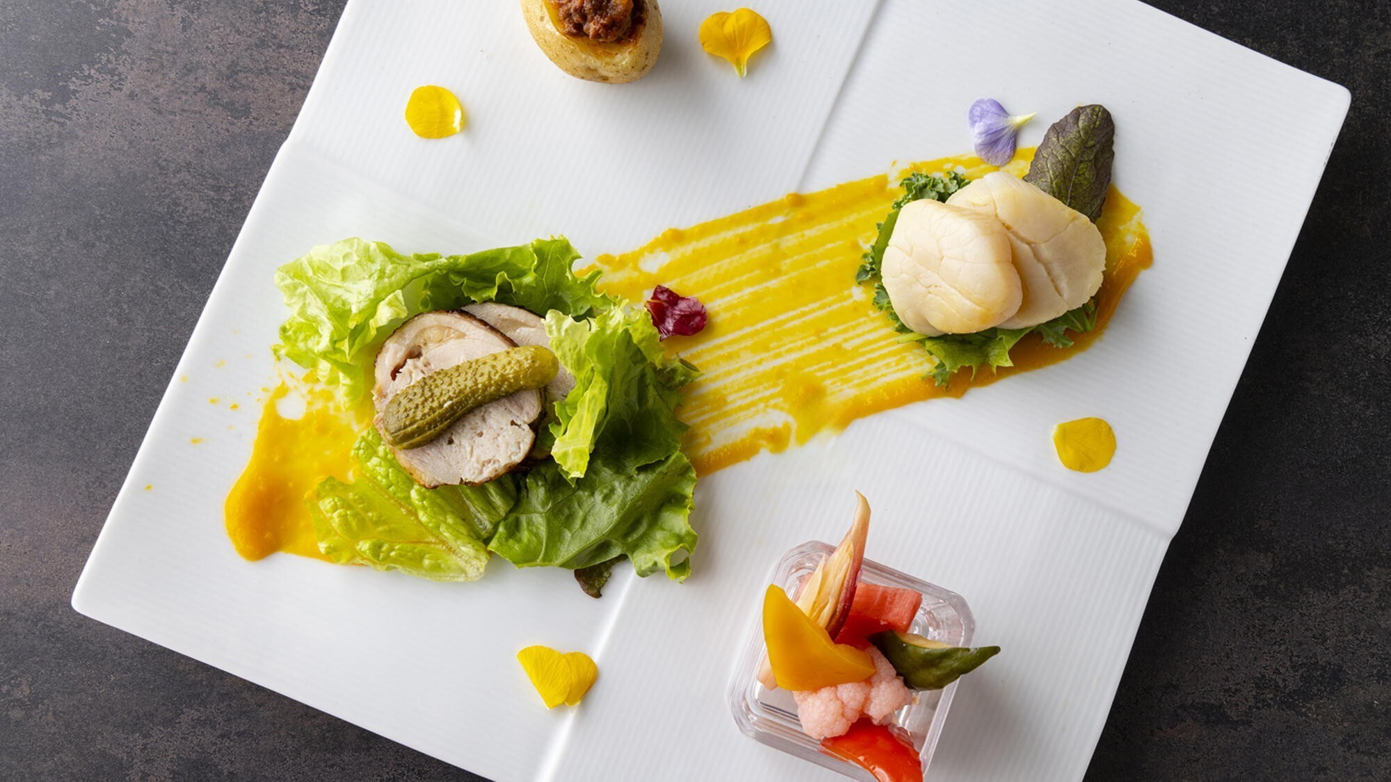 ◆クラブラウンジ｜日替わり前菜4種盛合せ（ナイトタイム）※写真は一例