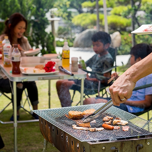 *［BBQ一例］お庭で出来る手軽さが嬉しい♪当館のバーベキュー