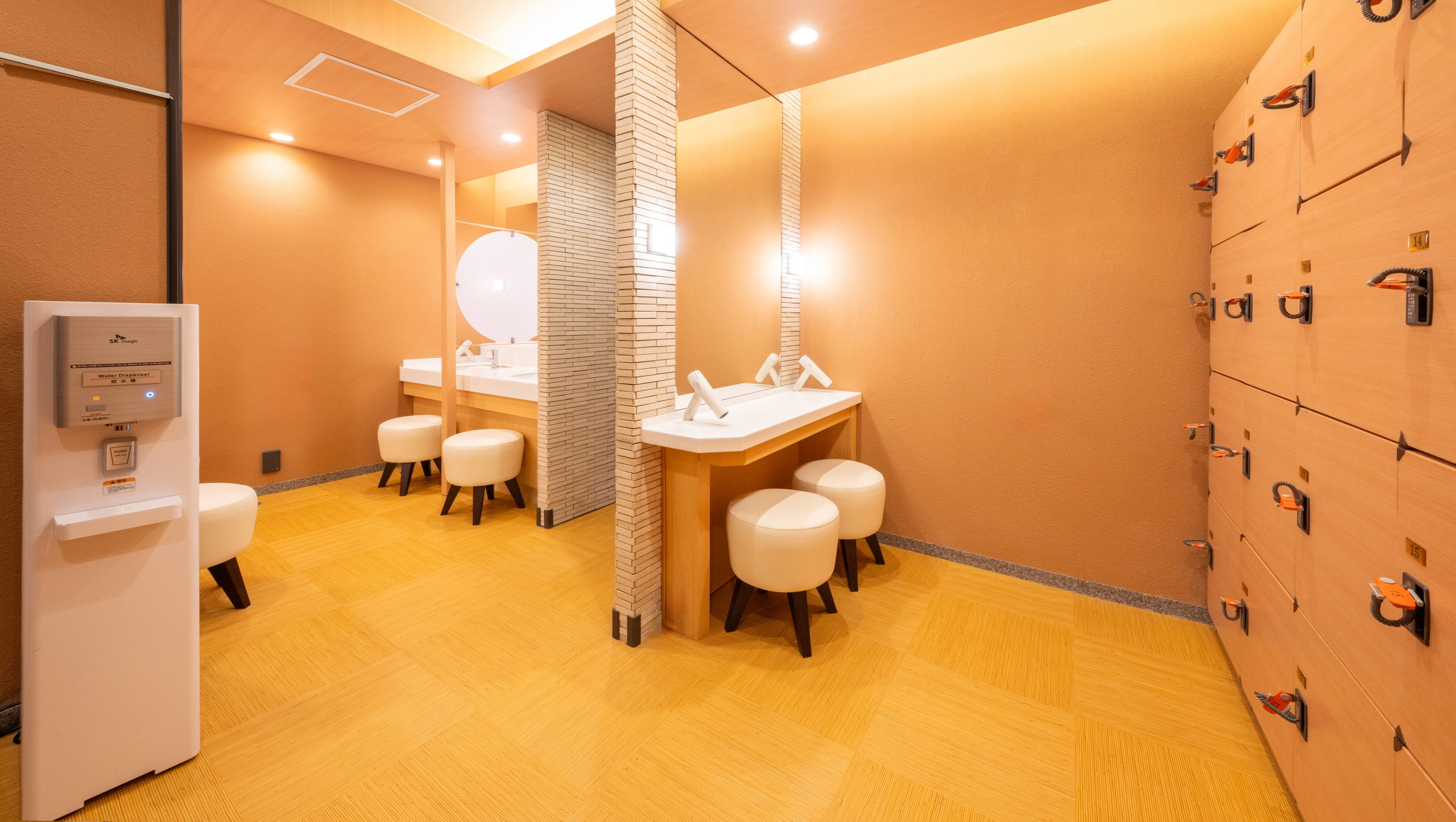 女性大浴場（脱衣所）